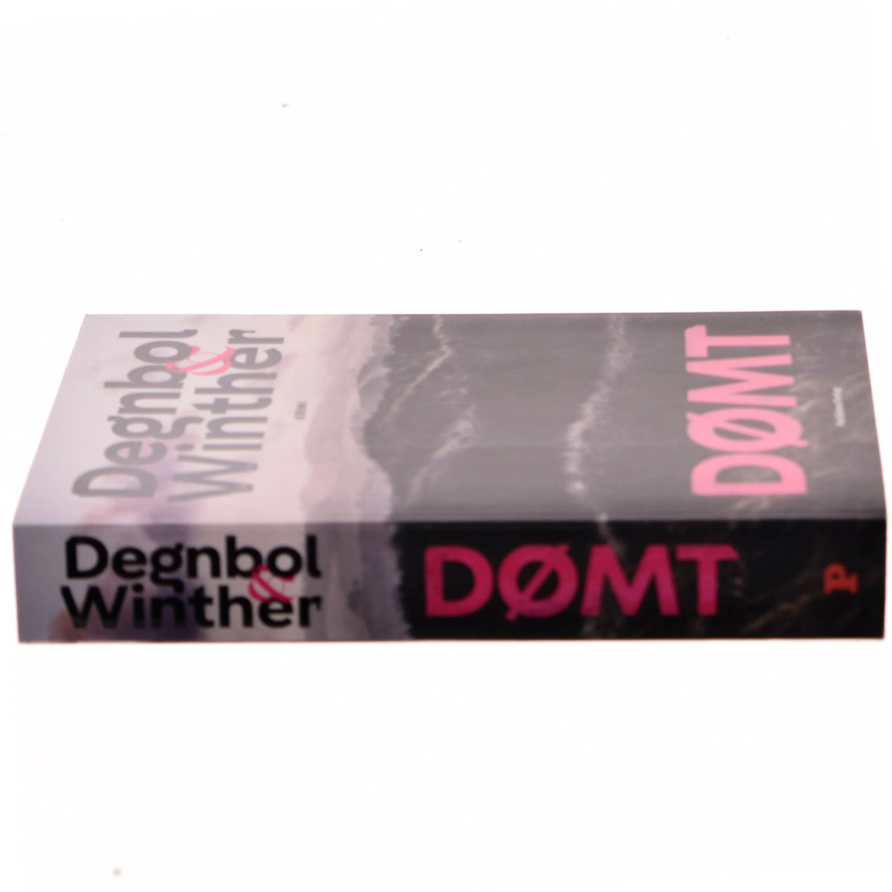 Dømt : krimi af Kenneth Degnbol (Bog)