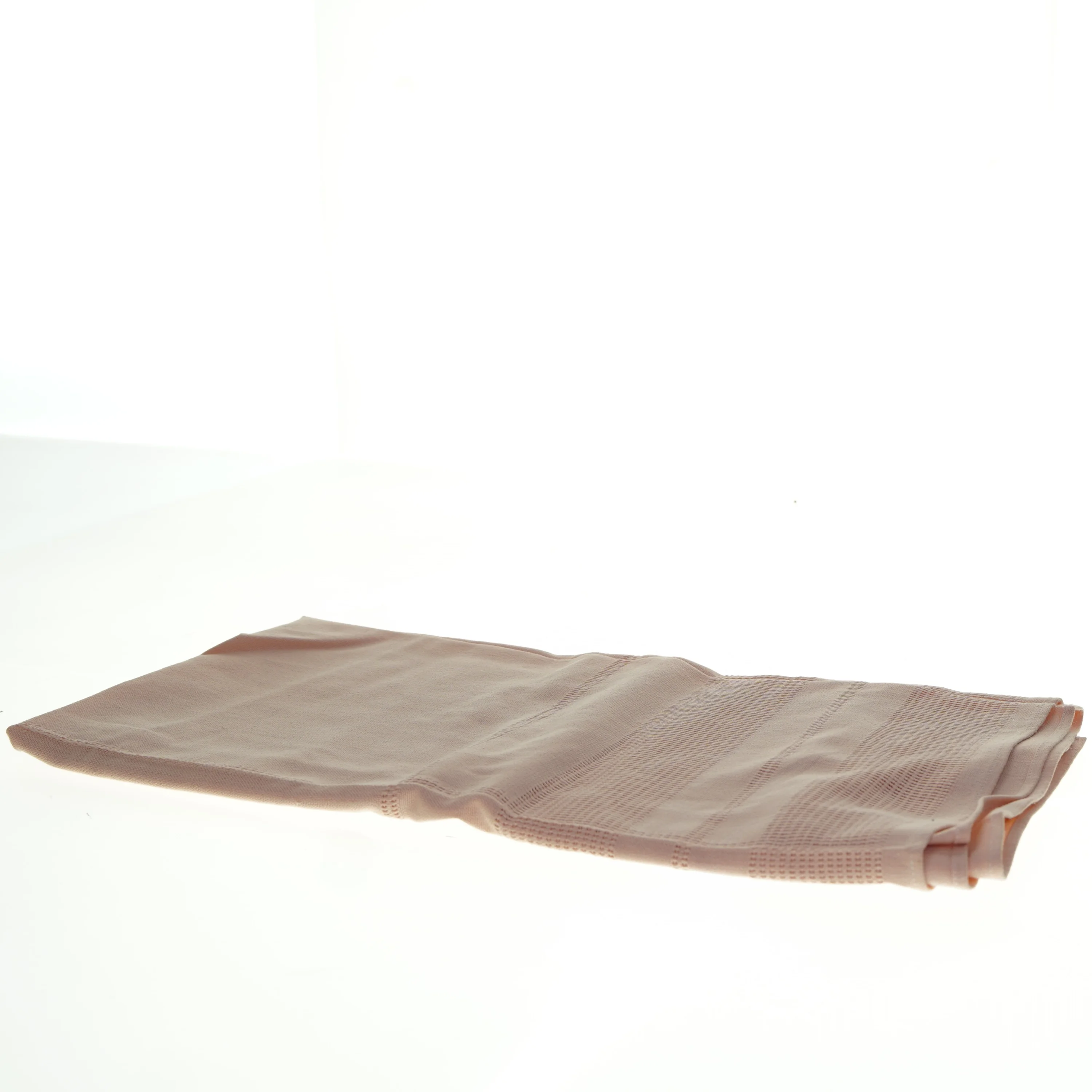 Lyserød dug (str. 83. x 84 cm)