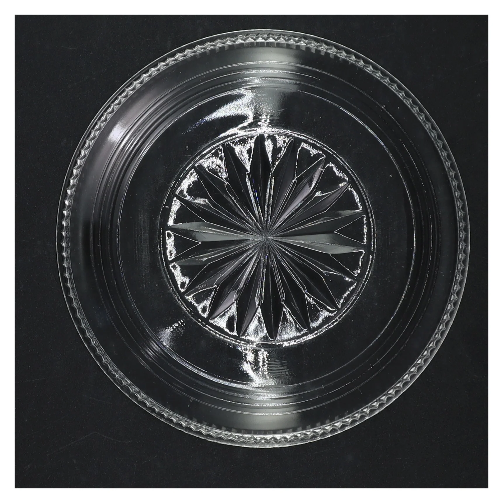 Glastallerken (str. 16 cm i diameter)