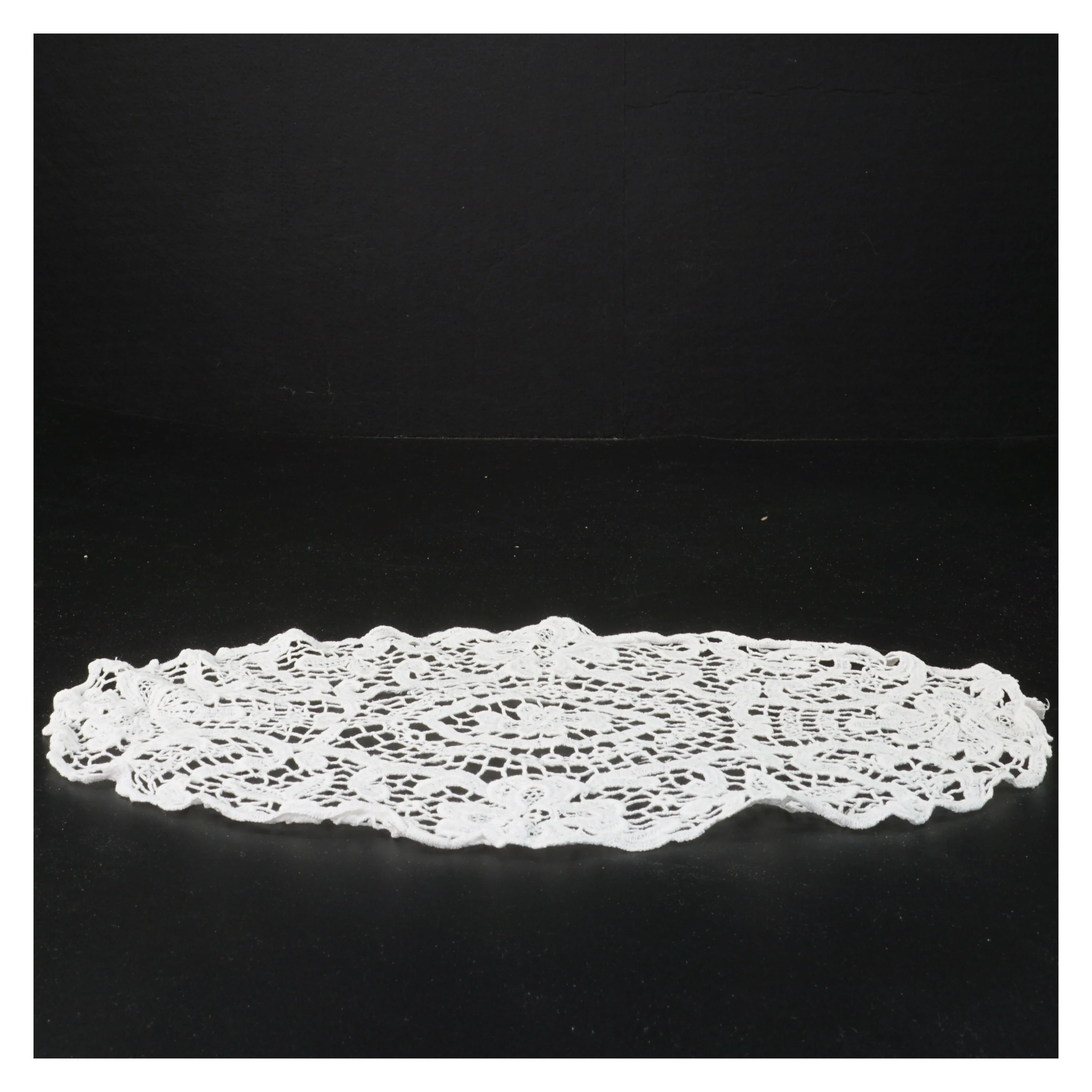 Hæklet mellemlæg (str. 20x33 cm)