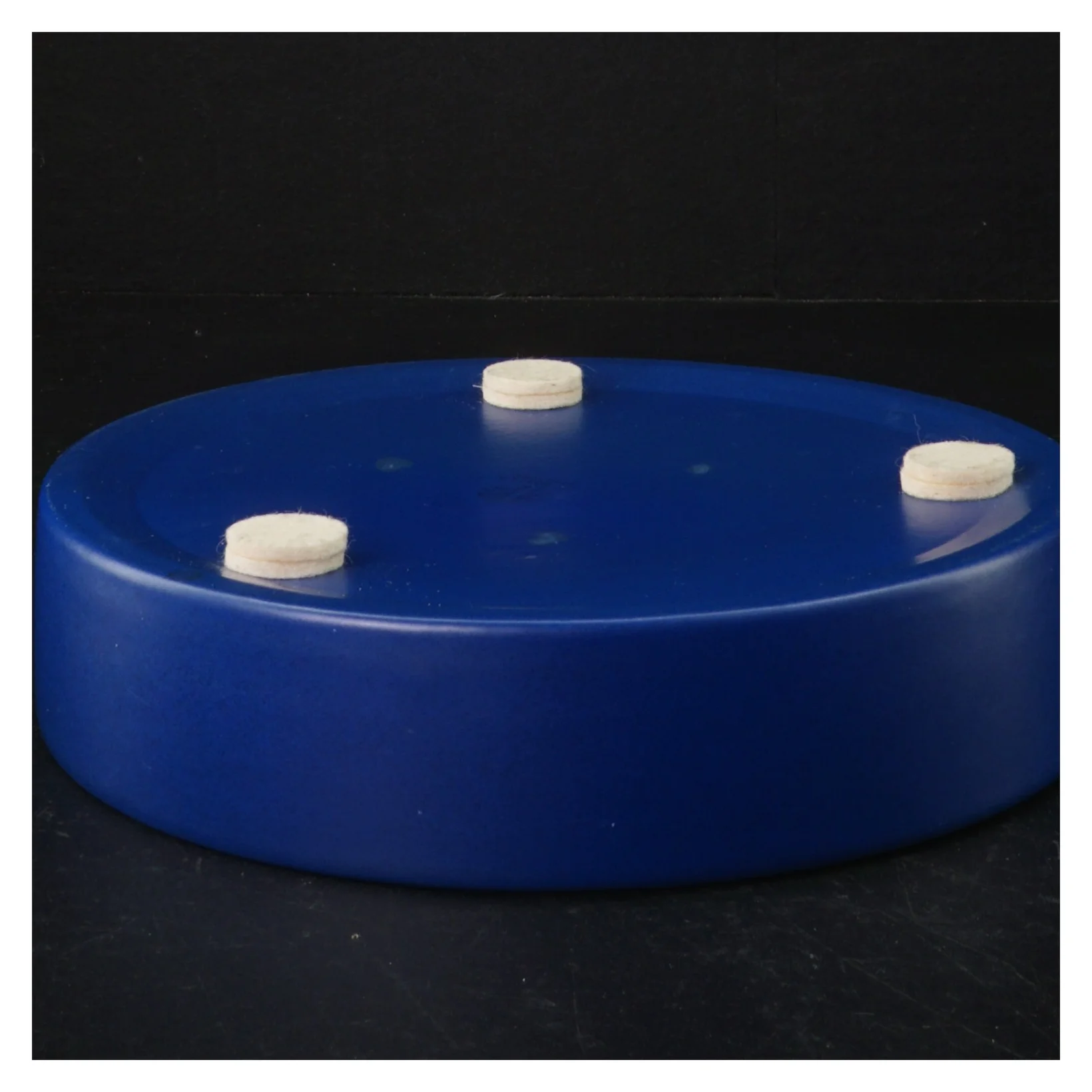 Dekorativ keramikskål (str. 20 cm)