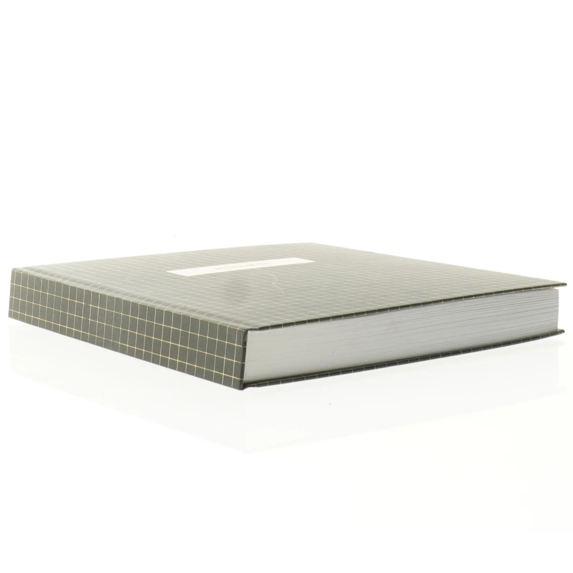 skitsebog med hårdt omslag fra Søstrene Grene (str. 20 x 20 cm)