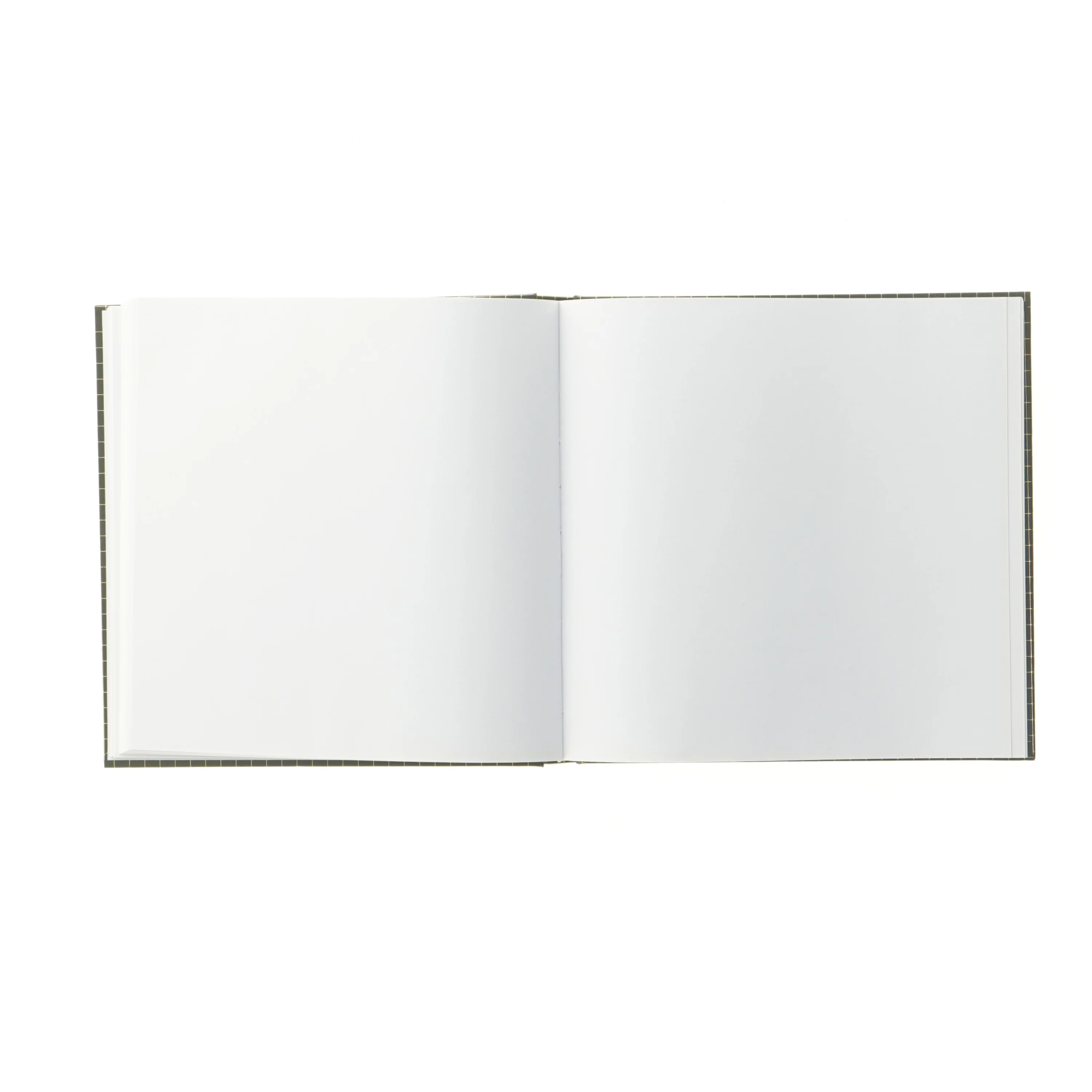 skitsebog med hårdt omslag fra Søstrene Grene (str. 20 x 20 cm)