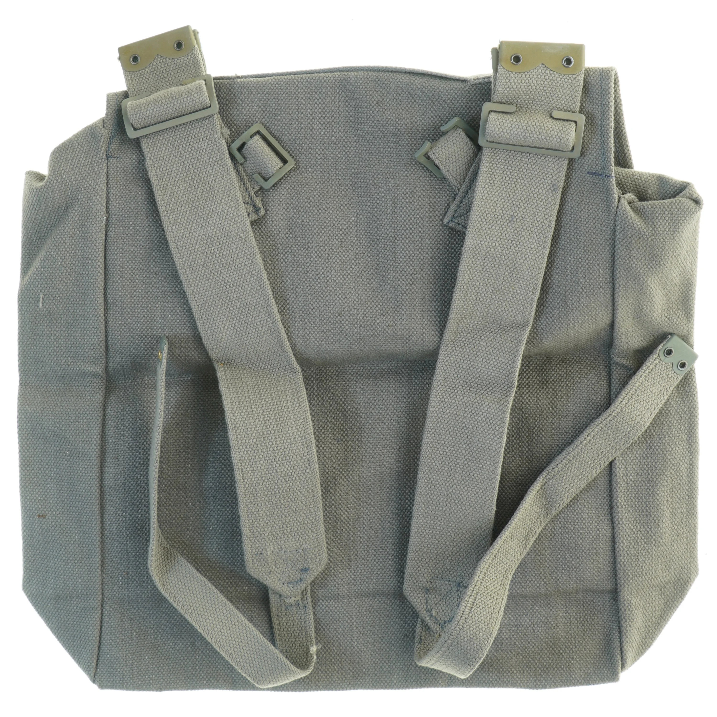 Brugt militær rygsæk (str. 33 x, 10 x 38 cm)