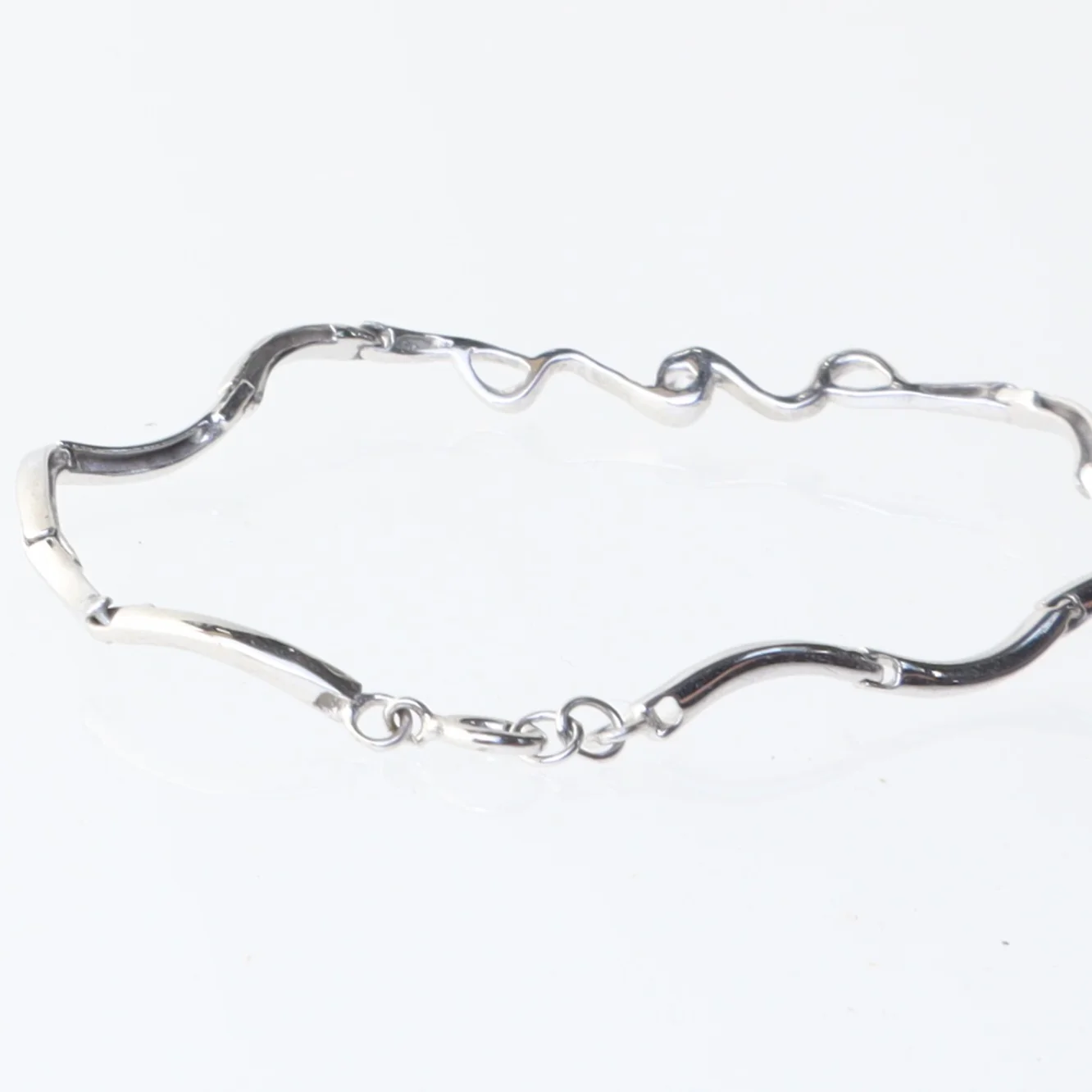 Sølvarmbånd (str. 16,5 cm)