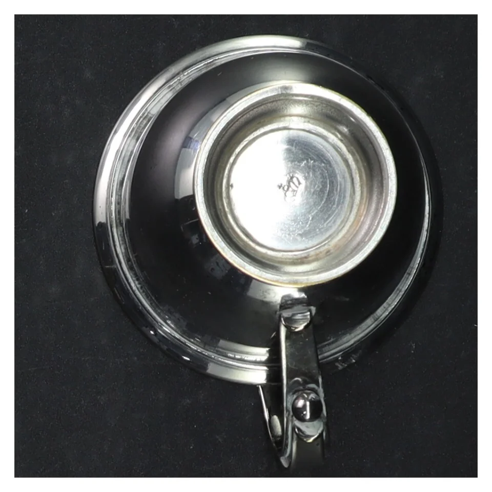 Forsølvet barne krus. (str. H. 6,5 cm. ø. 8 cm)