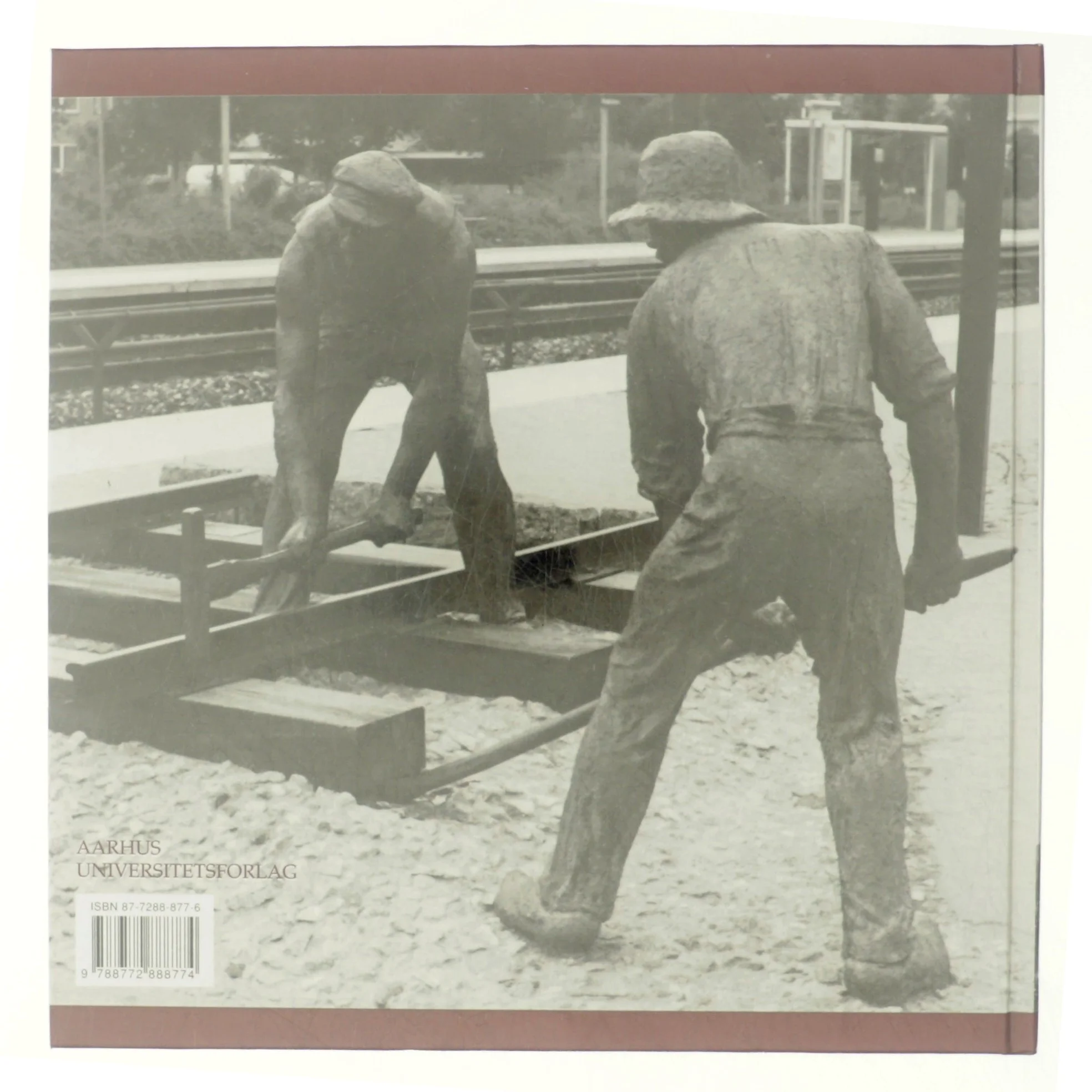 Billeder af Hadstens historie af Poul Larsen (f. 1944) (Bog)