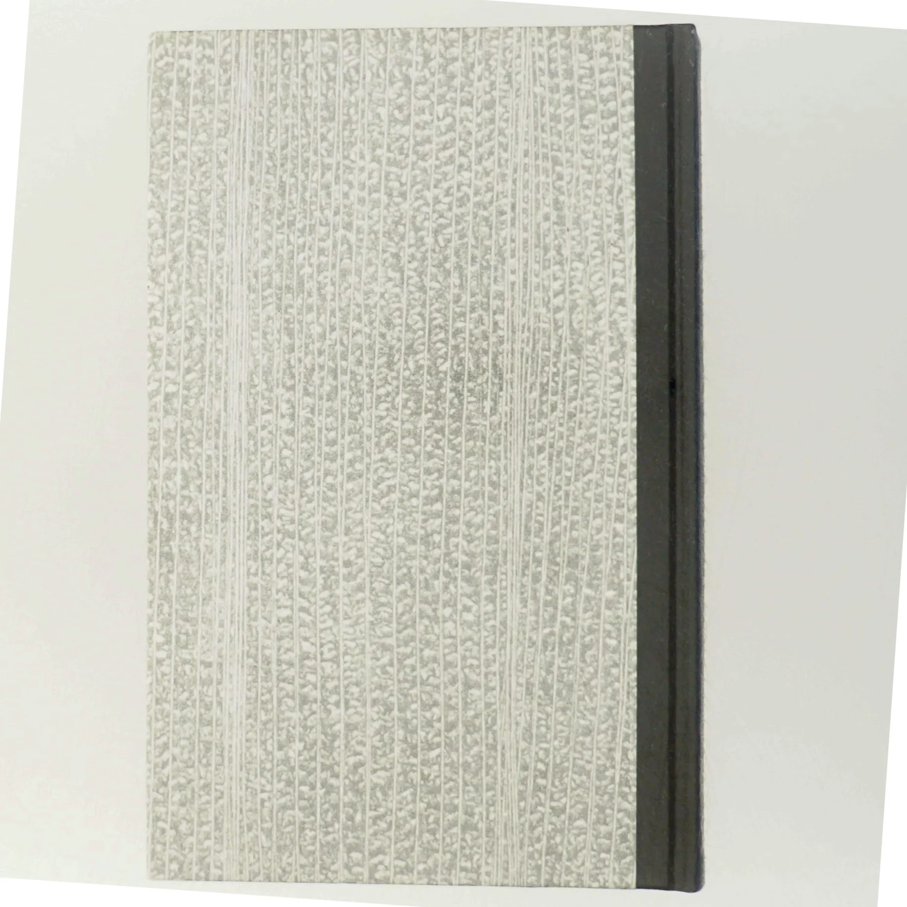  'Sort tidevand' af Hammond Innes (bog)