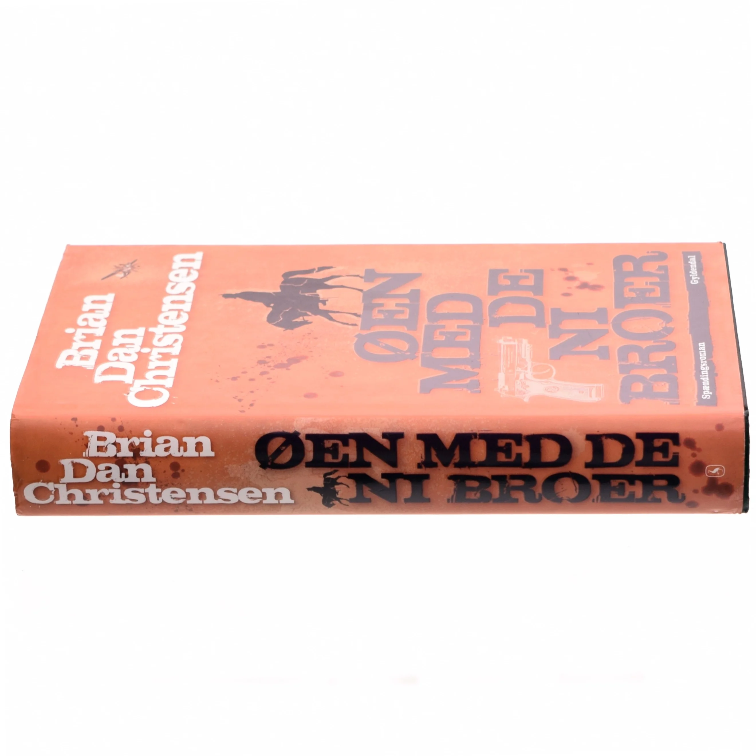 Øen med de ni broer : spændingsroman af Brian Dan Christensen (f. 1970) (Bog)