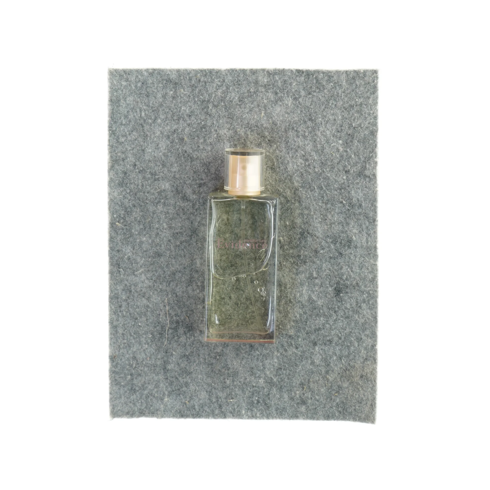 Comme une Évidence de Parfum (str. 14 x 6cm) | Orderly.shop