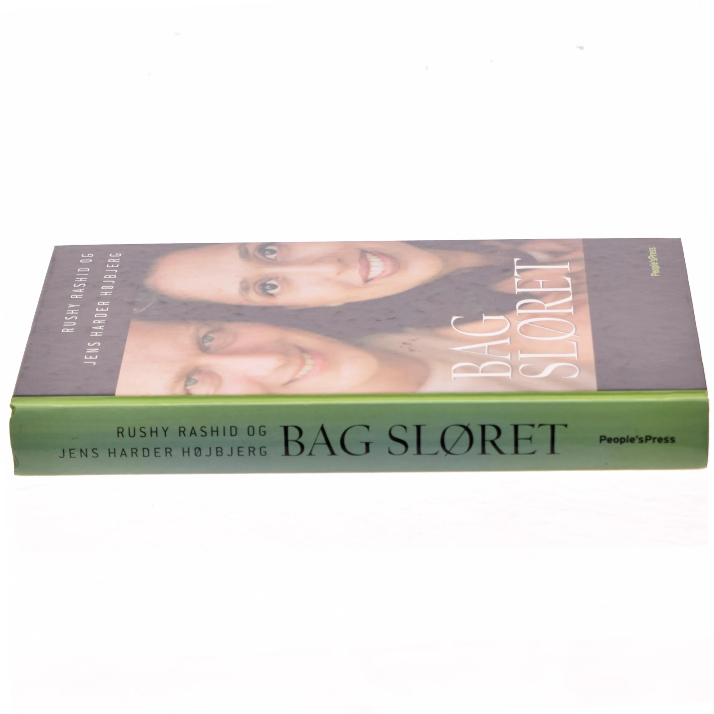 Bag sløret af Rushy Rashid