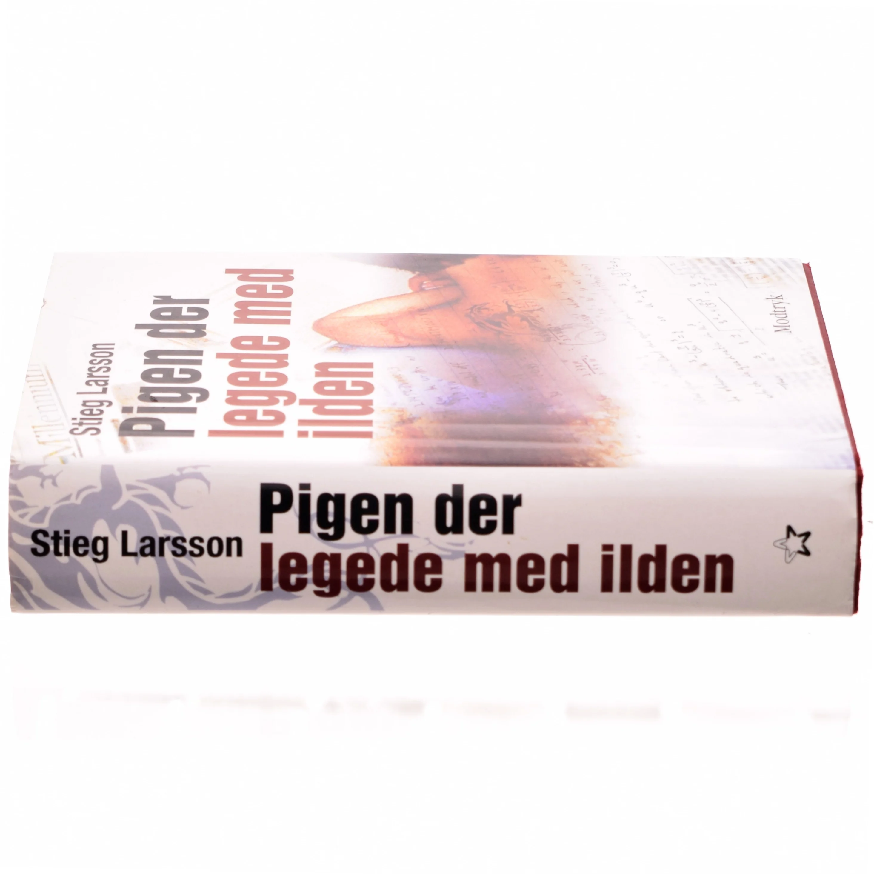 Pigen Der Legede Med Ilden 