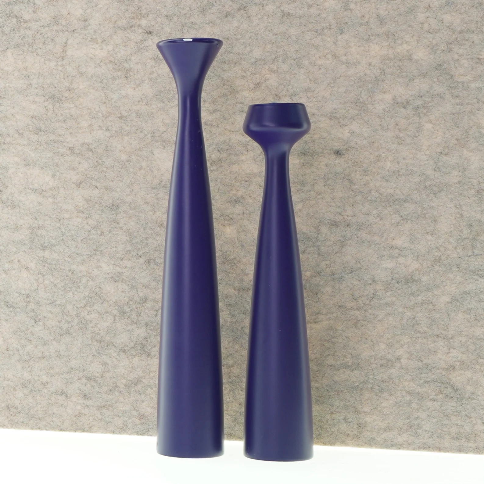 Lysestager fra Applicata (str. 24 x 5 cm og 29 x 5 cm)