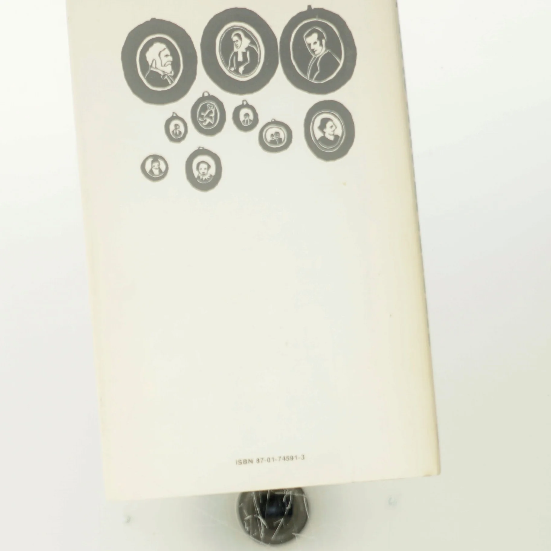 Kastanie Alle af Mørch (Bog)