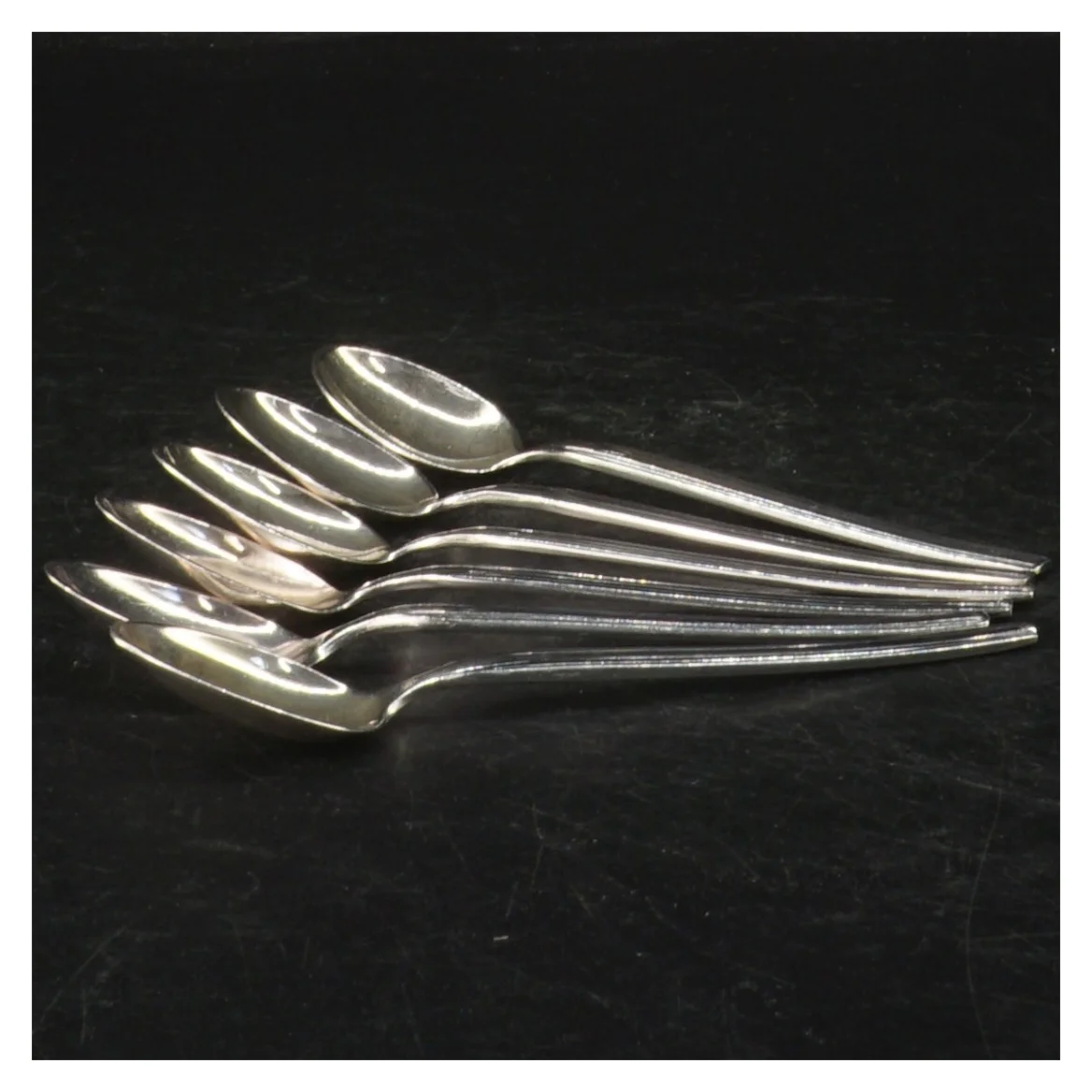 Sølvfarvede teskeer fra Scf (str. 6 styk. 12,5 cm)