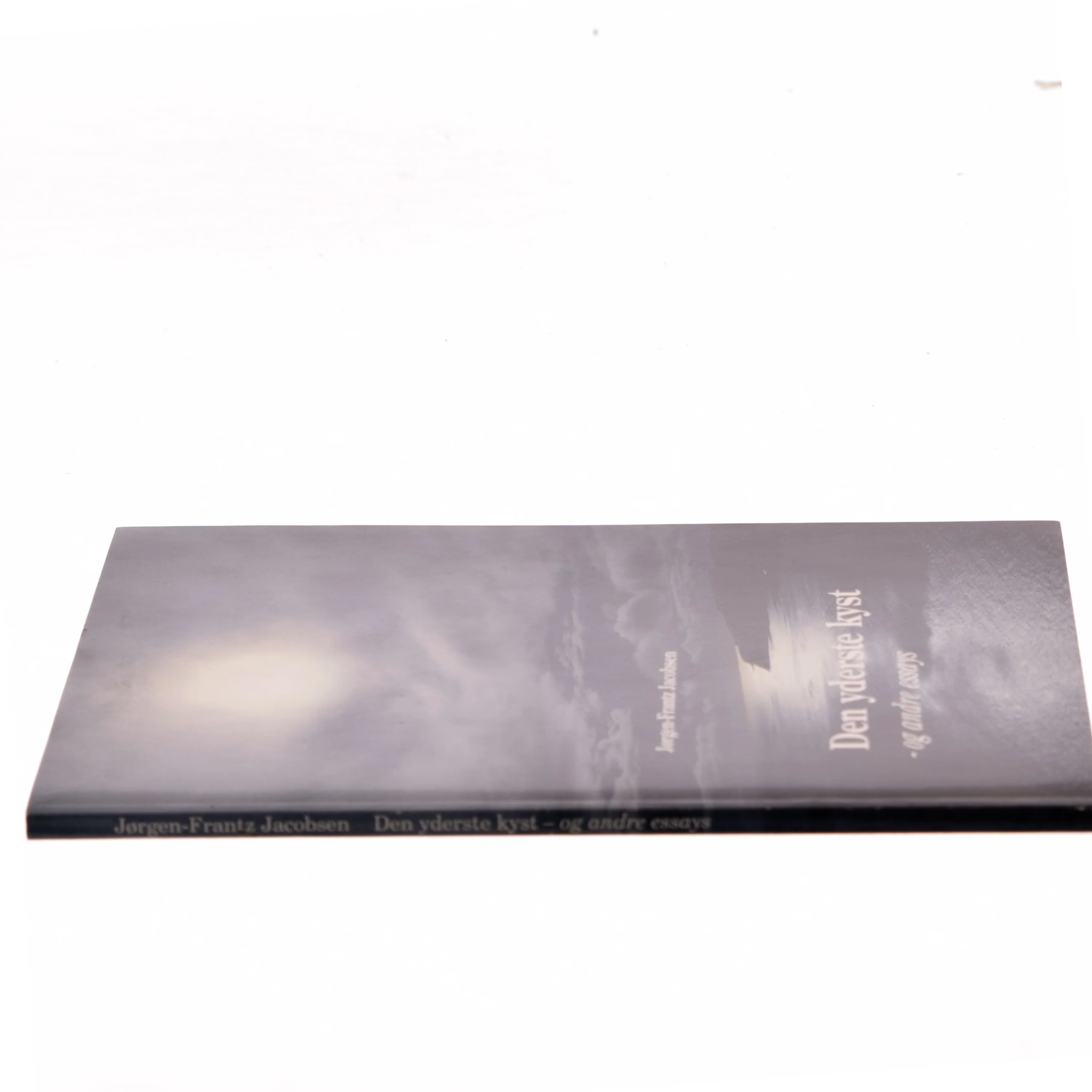 Den yderste kyst - og andre essays af Jørgen-Frantz Jacobsen (Bog)
