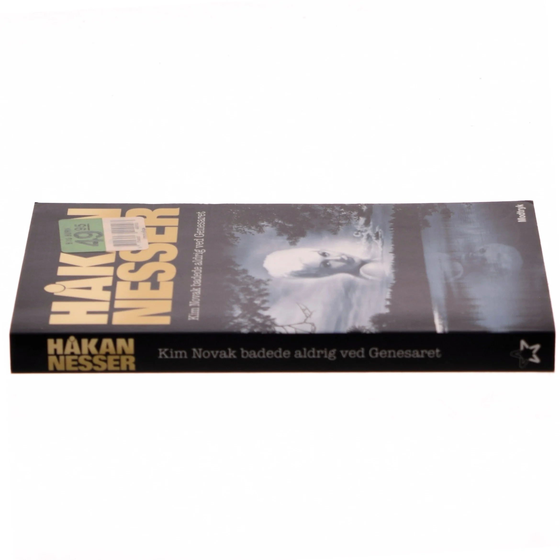 Kim Novak badede aldrig ved Genesaret af Håkan Nesser (Bog)