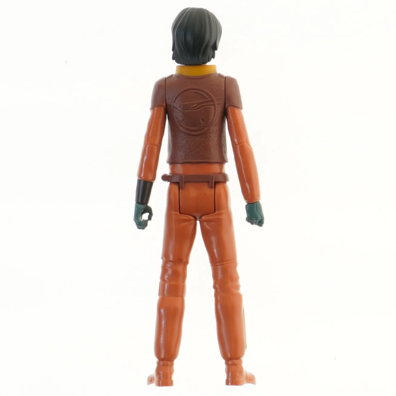 Actionfigur af karakter i orange dragt (str. 26 cm)