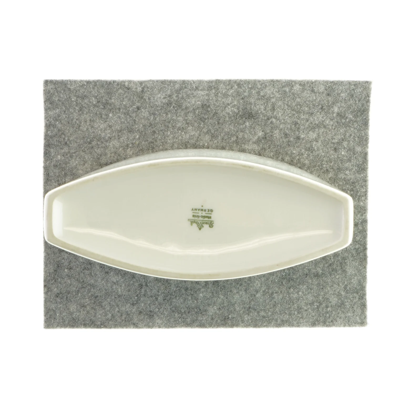 Aflang vase med guldkant fra Rosendahl