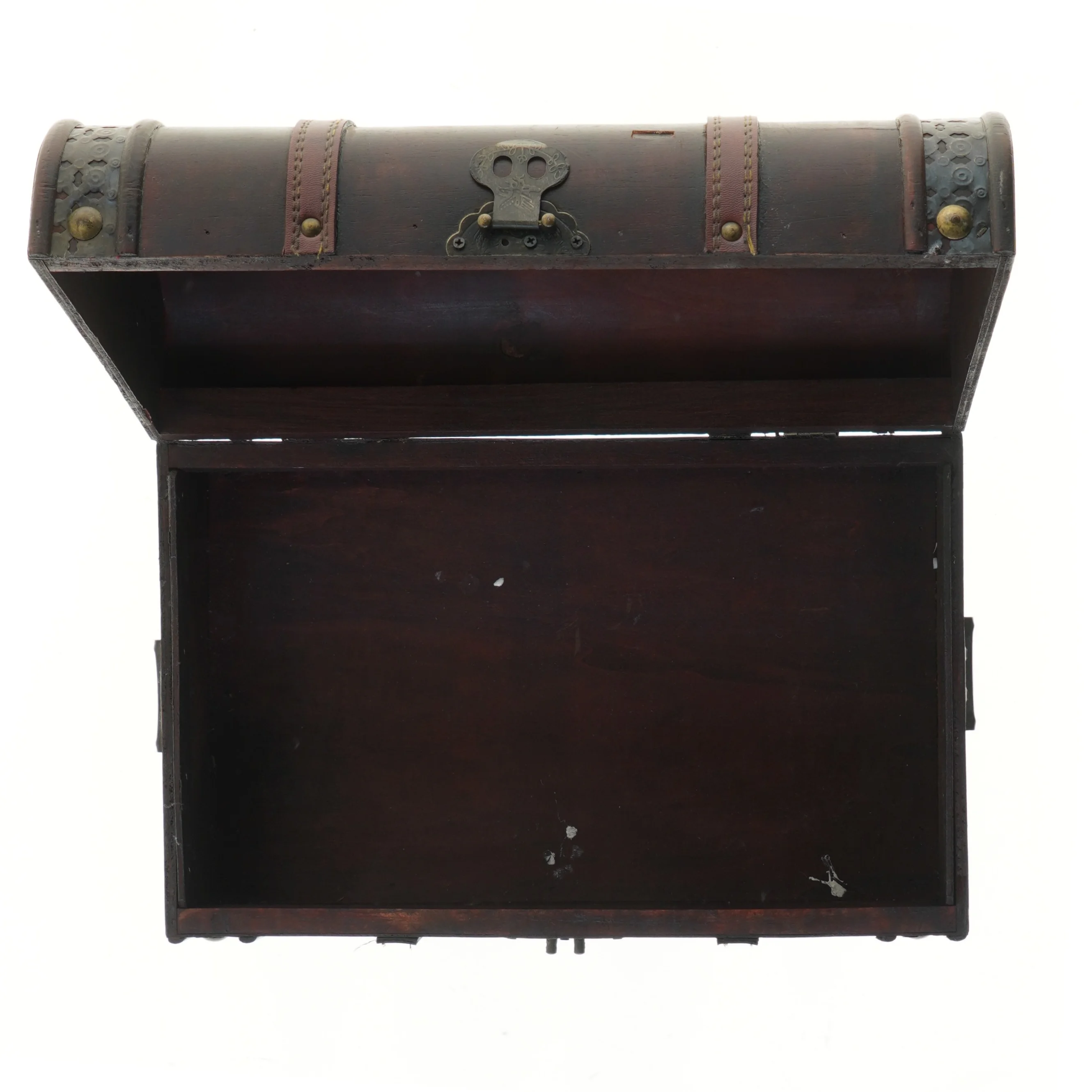 Skattekiste med detaljer - 38x24x18 cm