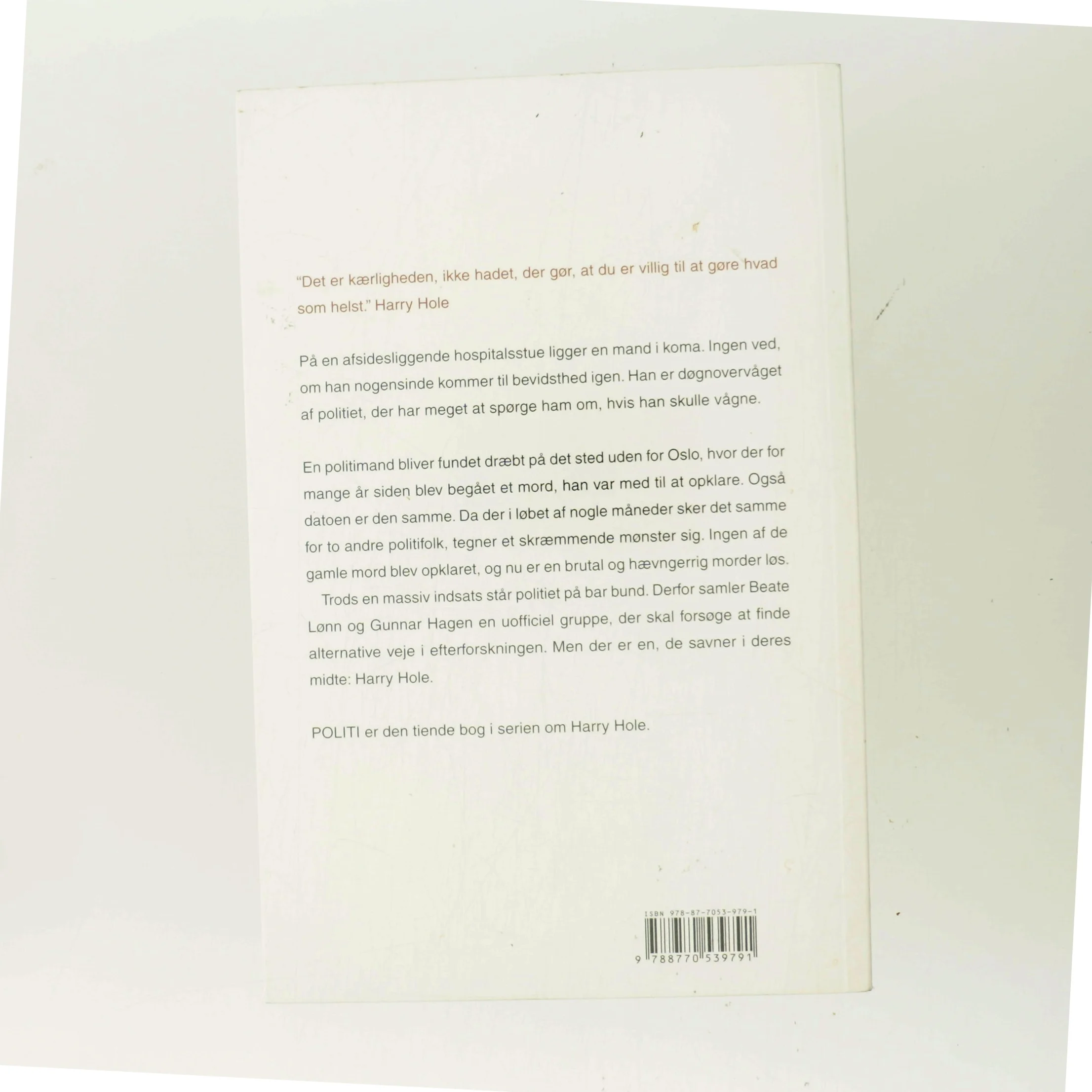 Politi af Jo Nesbø (Bog)