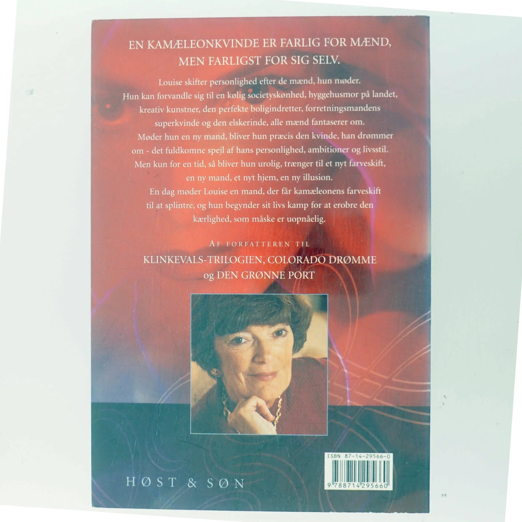 Kamæleonen : roman om en kvinde, der er farlig for mænd, men farligst for sig selv af Jane Aamund (Bog)