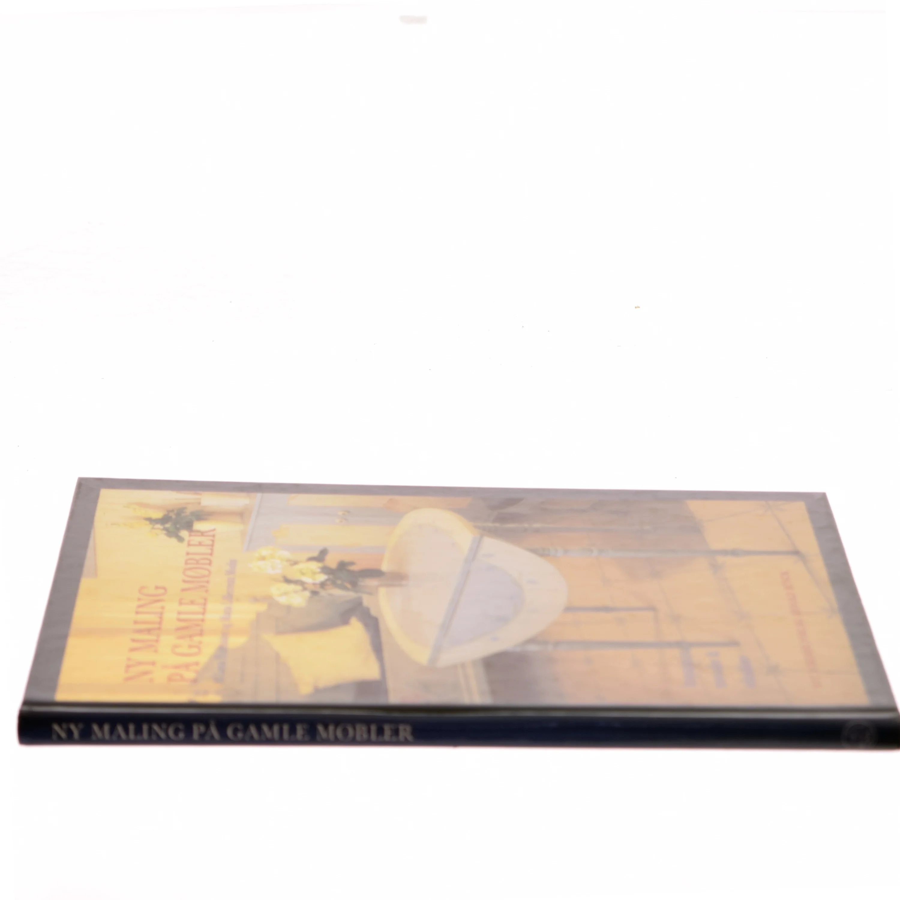 Ny maling på gamle møbler (Bog)