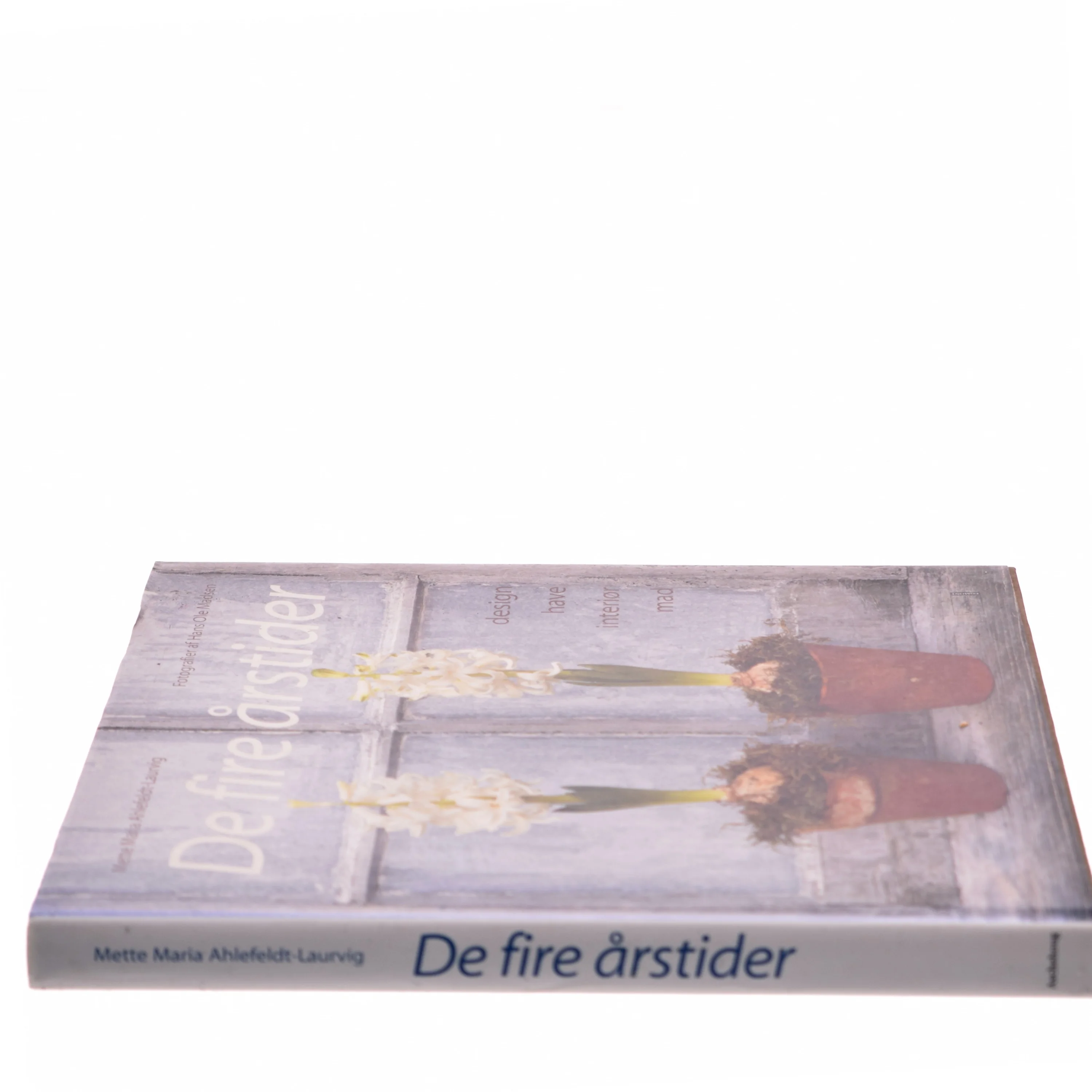 De fire årstider af Mette Maria Ahlefeldt-Laurvig (Bog)