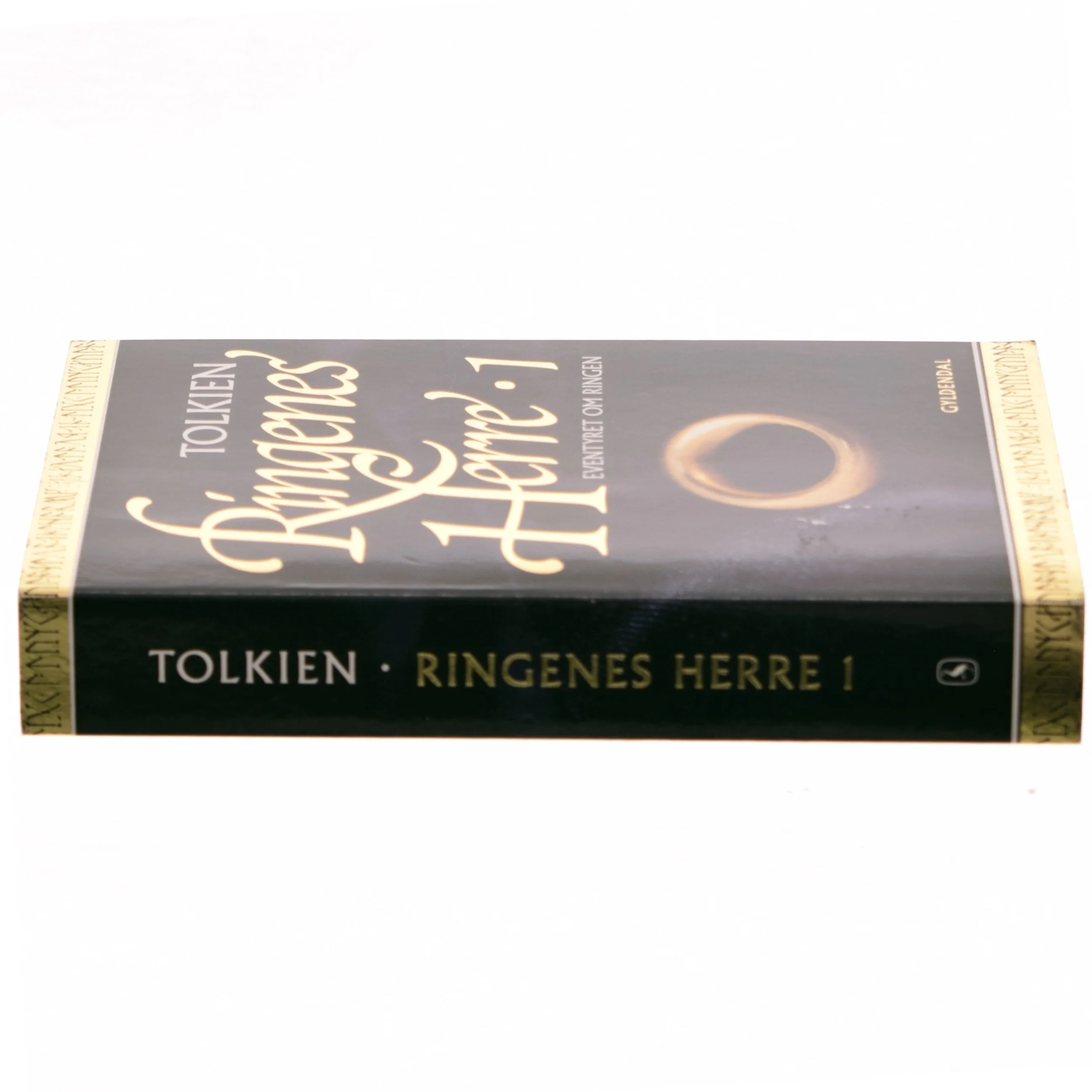 Eventyret om ringen af J. R. R. Tolkien (Bog)