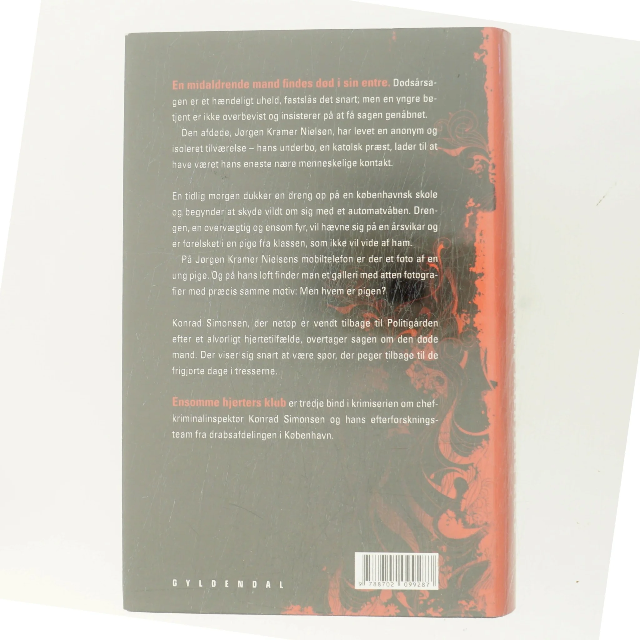 Ensomme hjerters klub af Lotte & Søren Hammer (Bog)