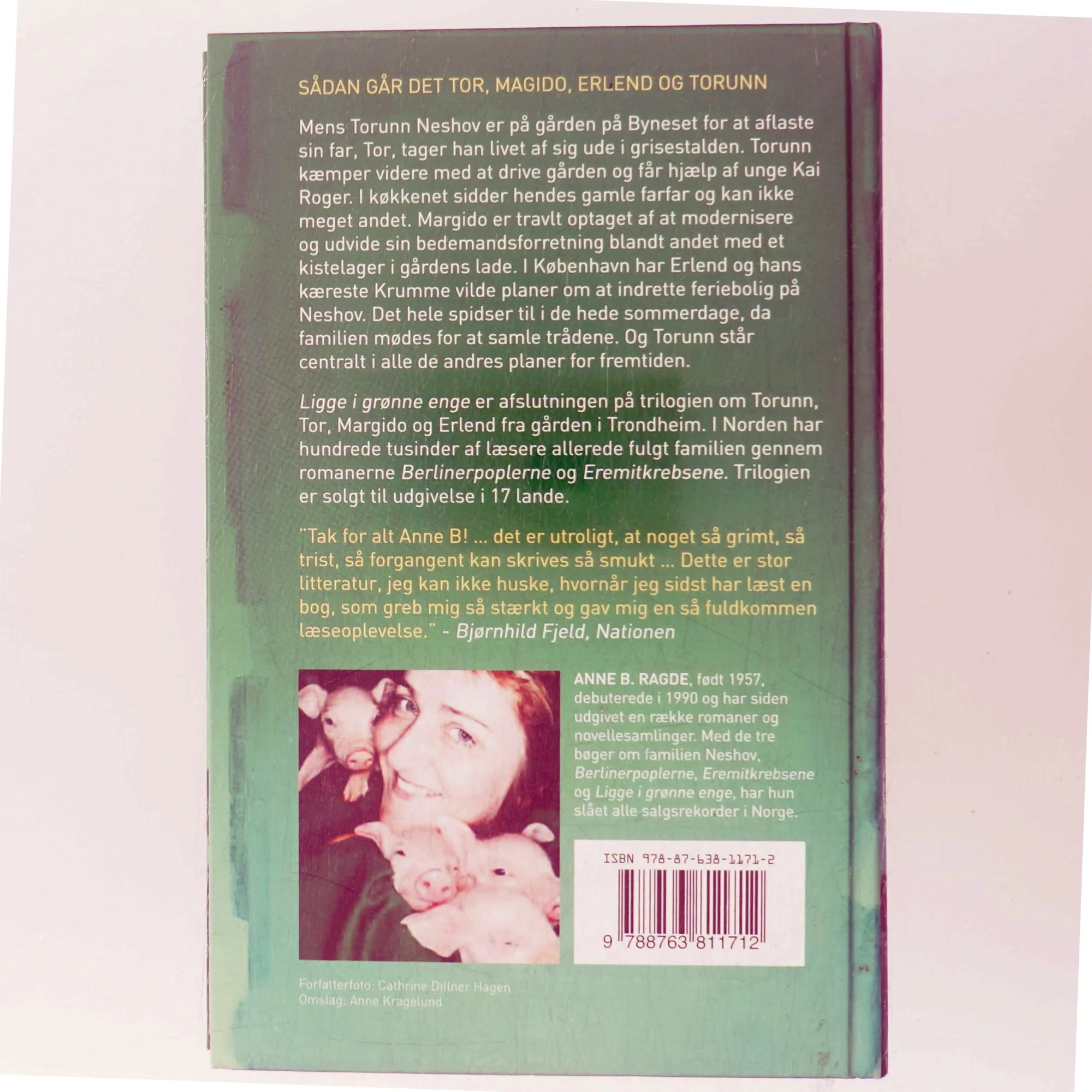 Ligge i grønne enge : roman af Anne B. Ragde (Bog)