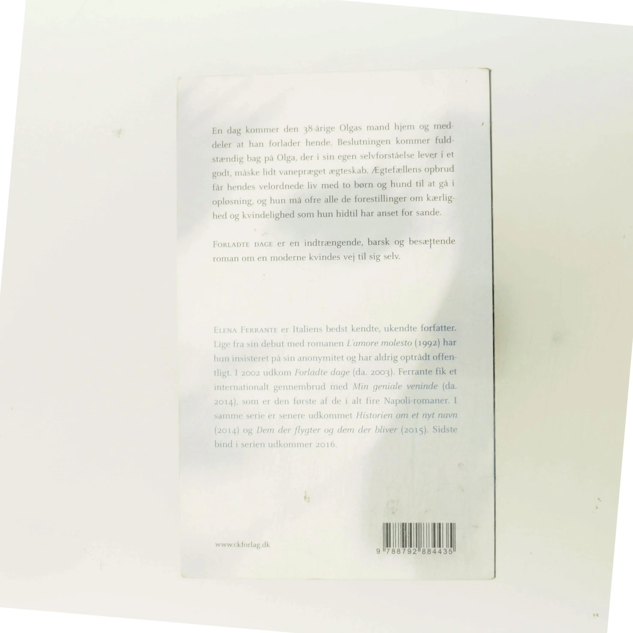 Forladte dage af Elena Ferrante (Bog)