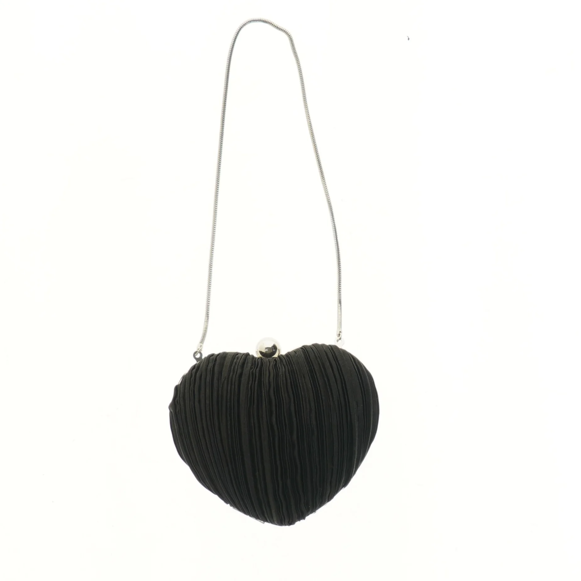 Hjerteformet taske med kæde (str. Ø 14 cm)