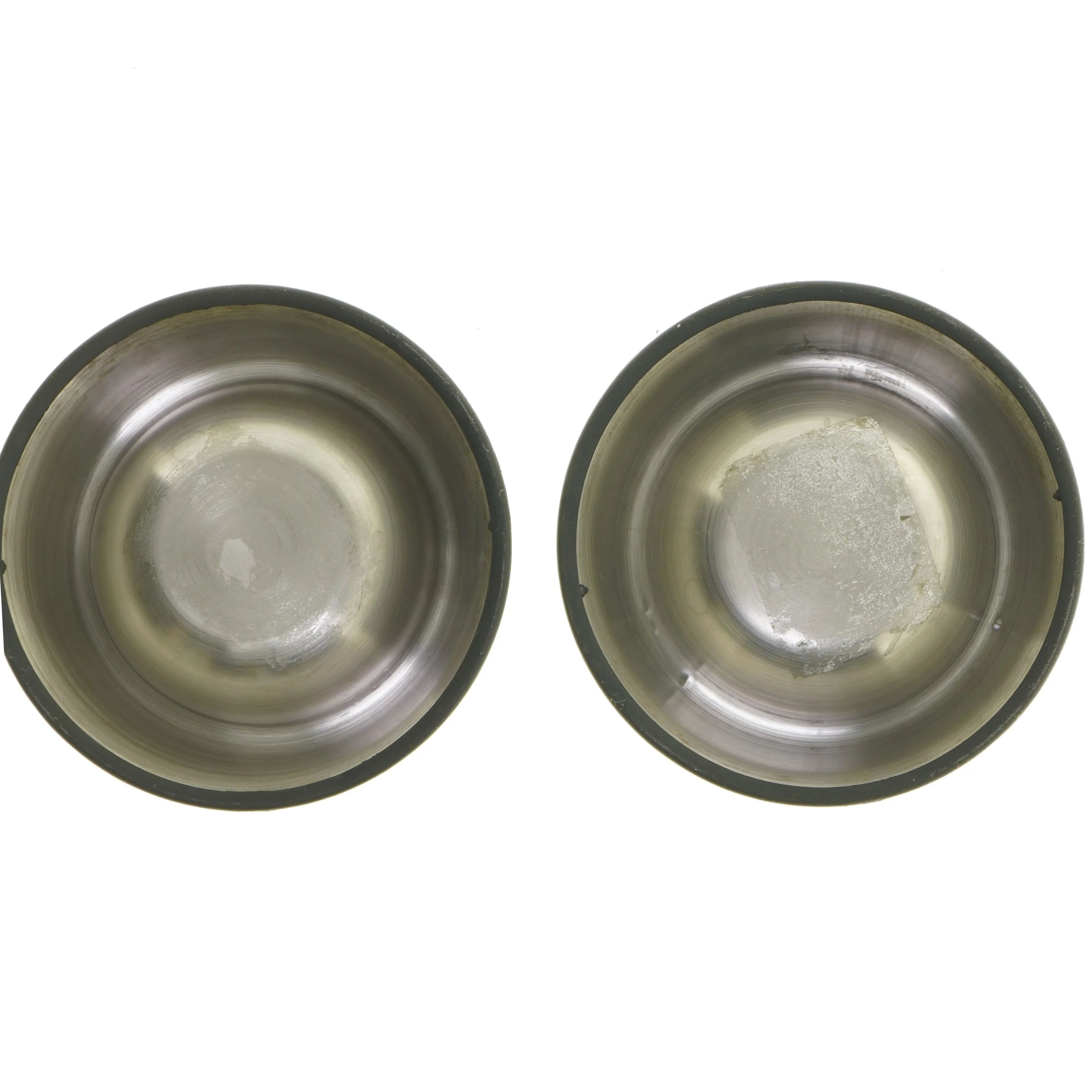 Rustfri stål skåle med gummibase (str. Ø 17,5 cm)