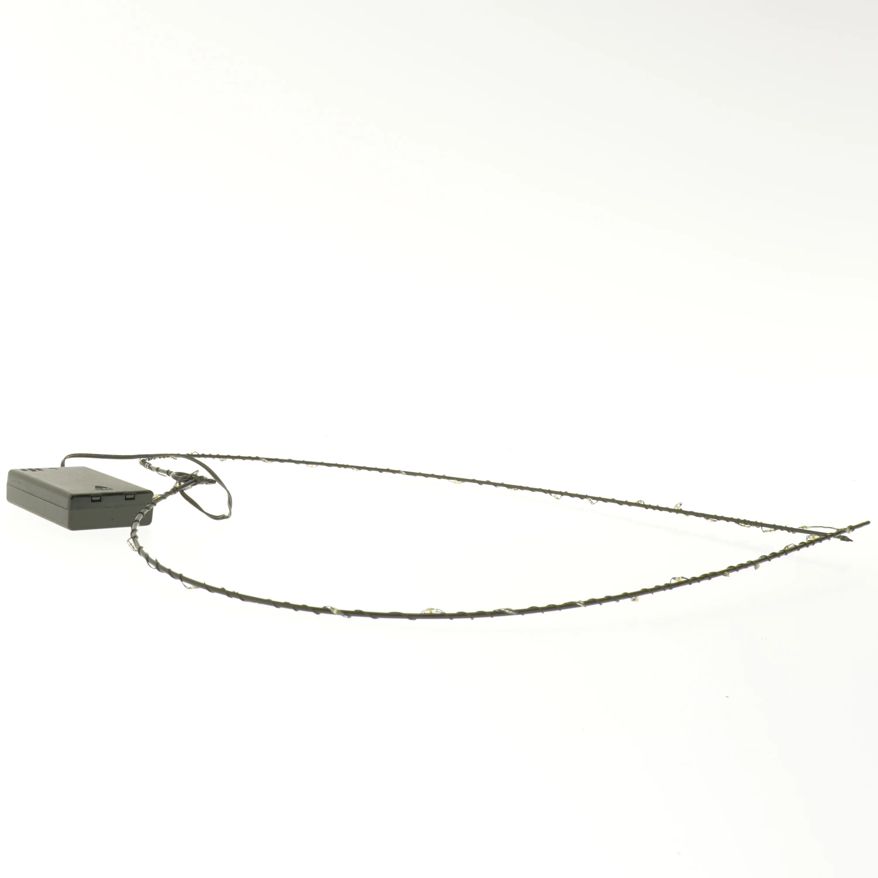 Hjerteformet LED lyskæde (str. 42x39,5 cm)