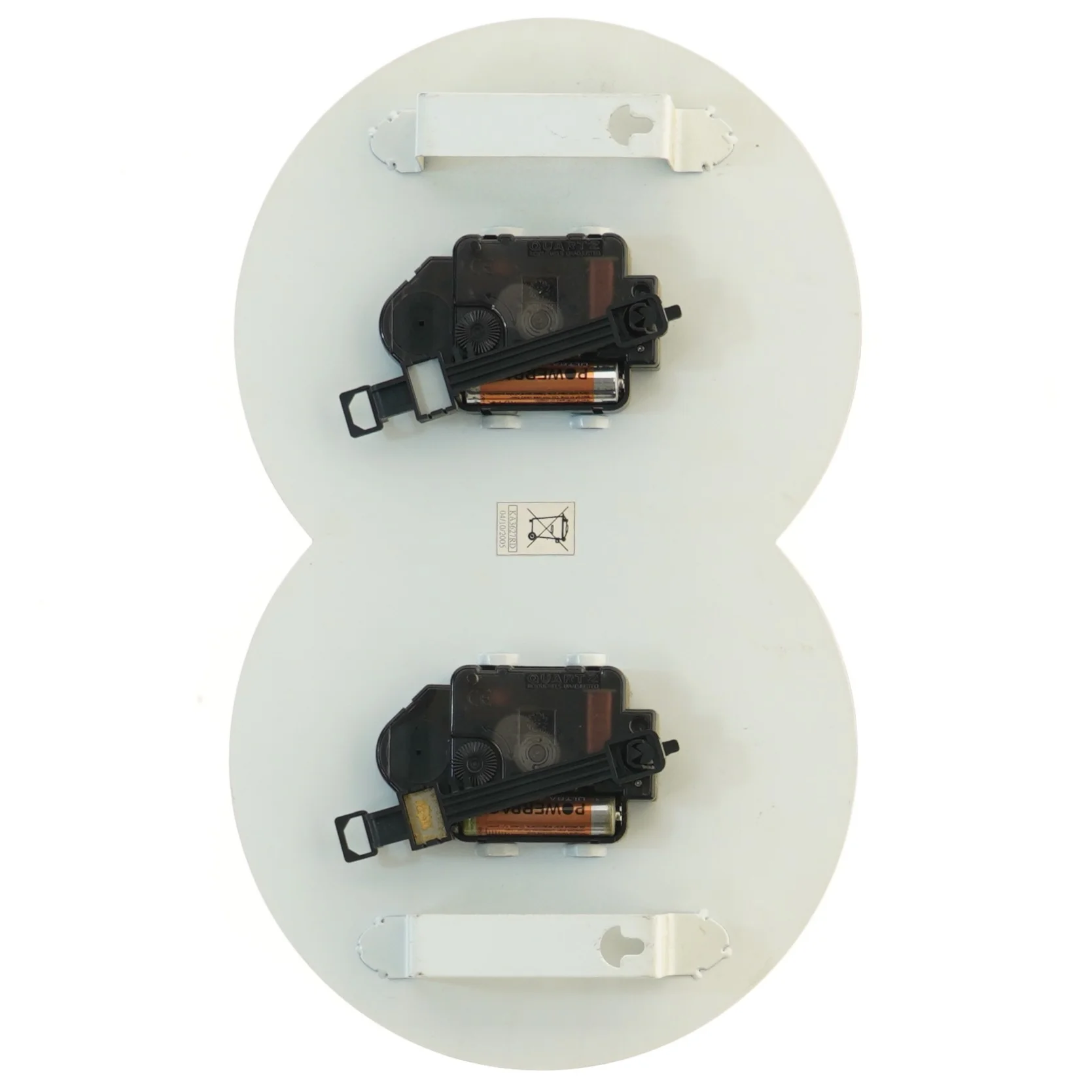 Dobbelt ur med rød ramme fra Karlsson (str. 33x20 cm)