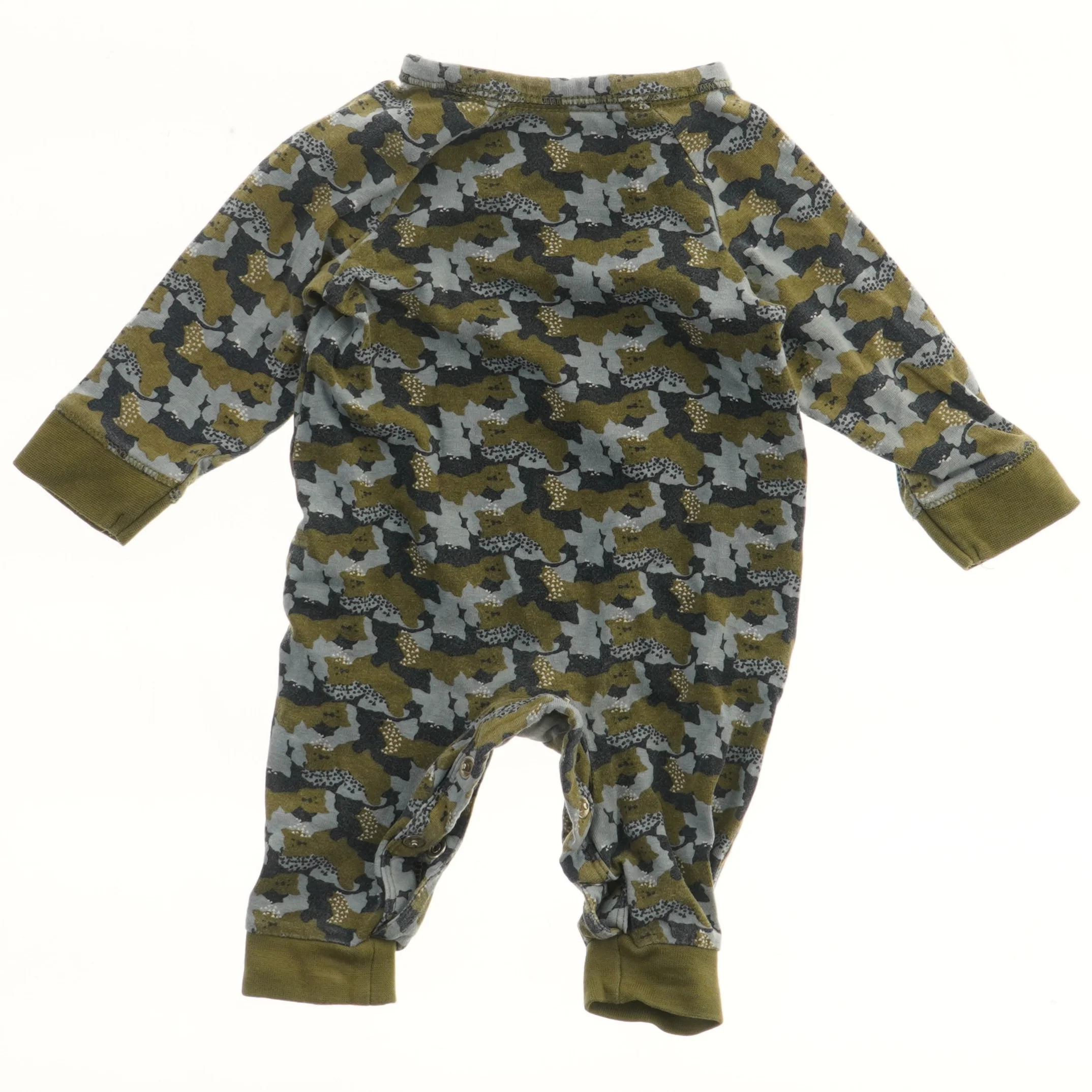 Heldragt med mønster fra Name It (str. 56)