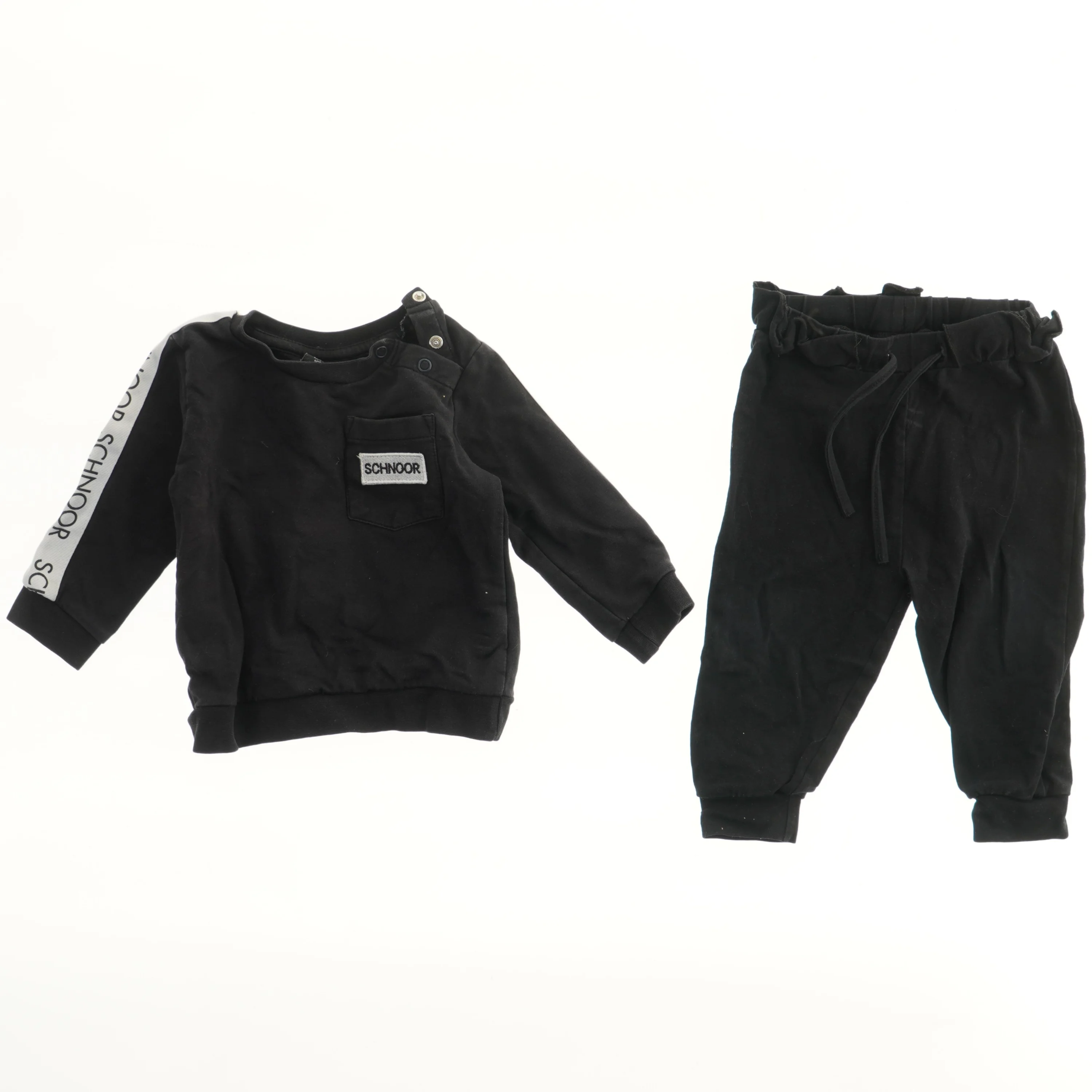 Børnesæt med trøje og bukser fra Petit (str. 74)