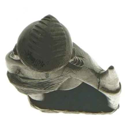 Træfigur af kvinde med spyd (str. 18,5 cm)