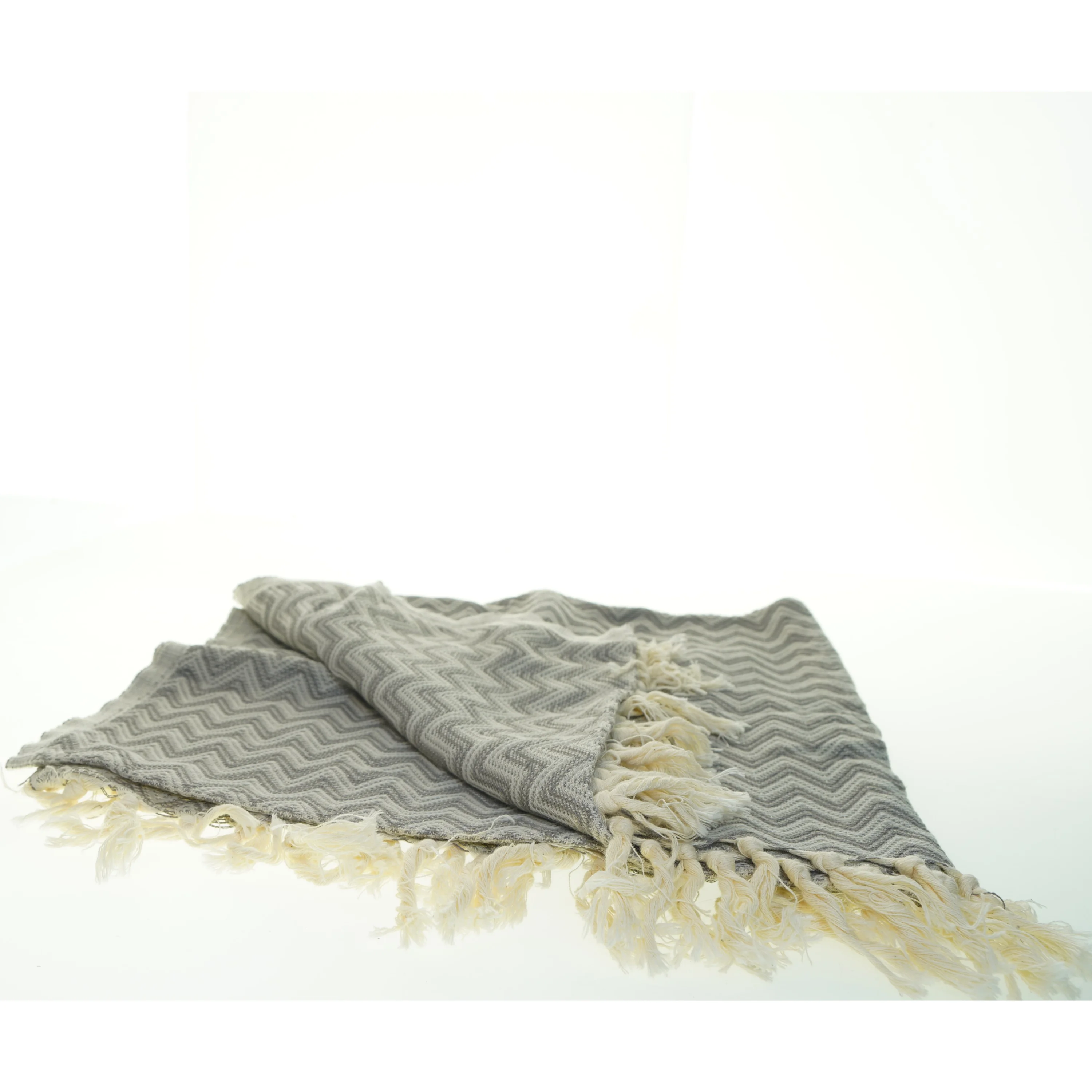 Ternet tørklæde med frynser (str. 100x170 cm)