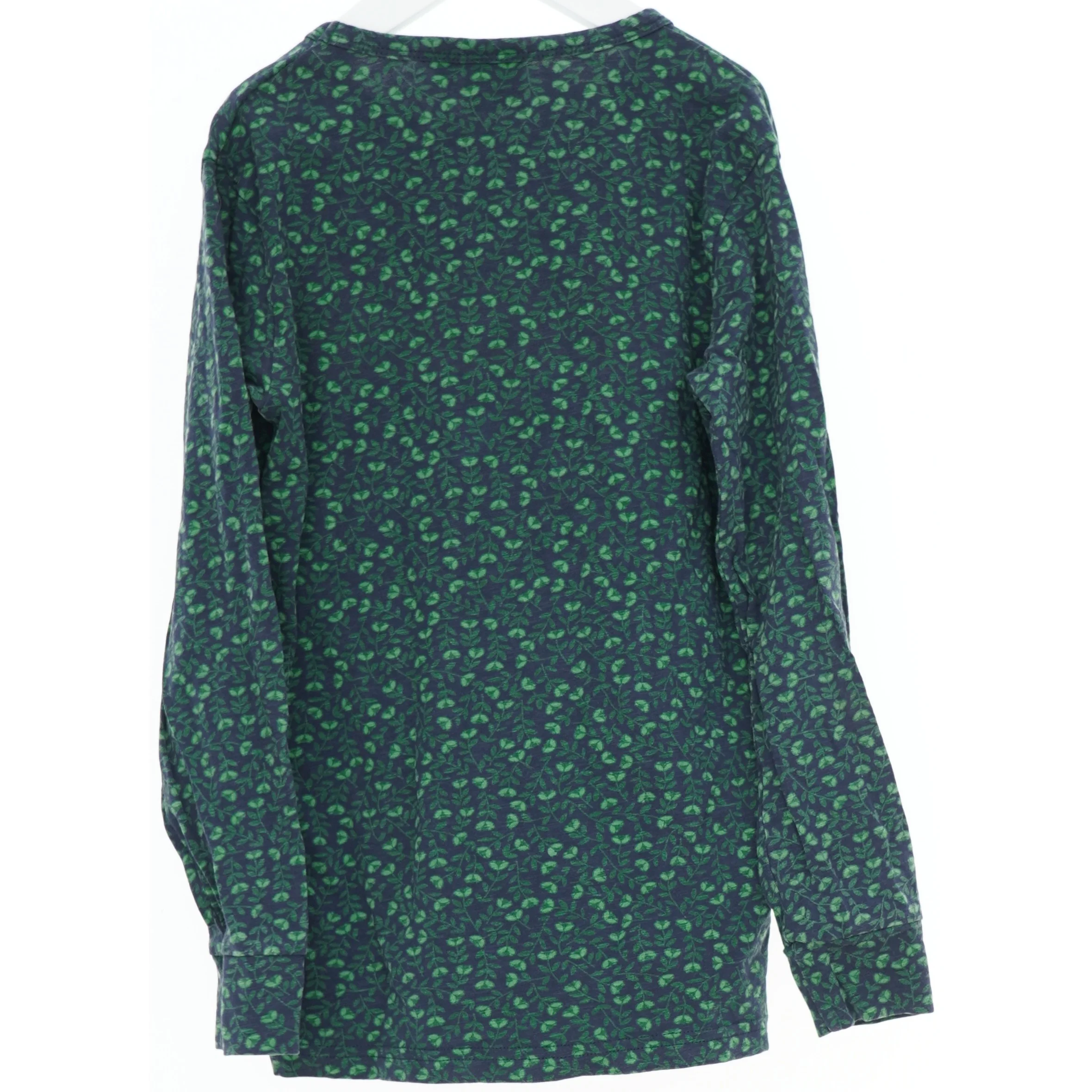 Langærmet bluse med mønster fra Danefæ (str. 128)