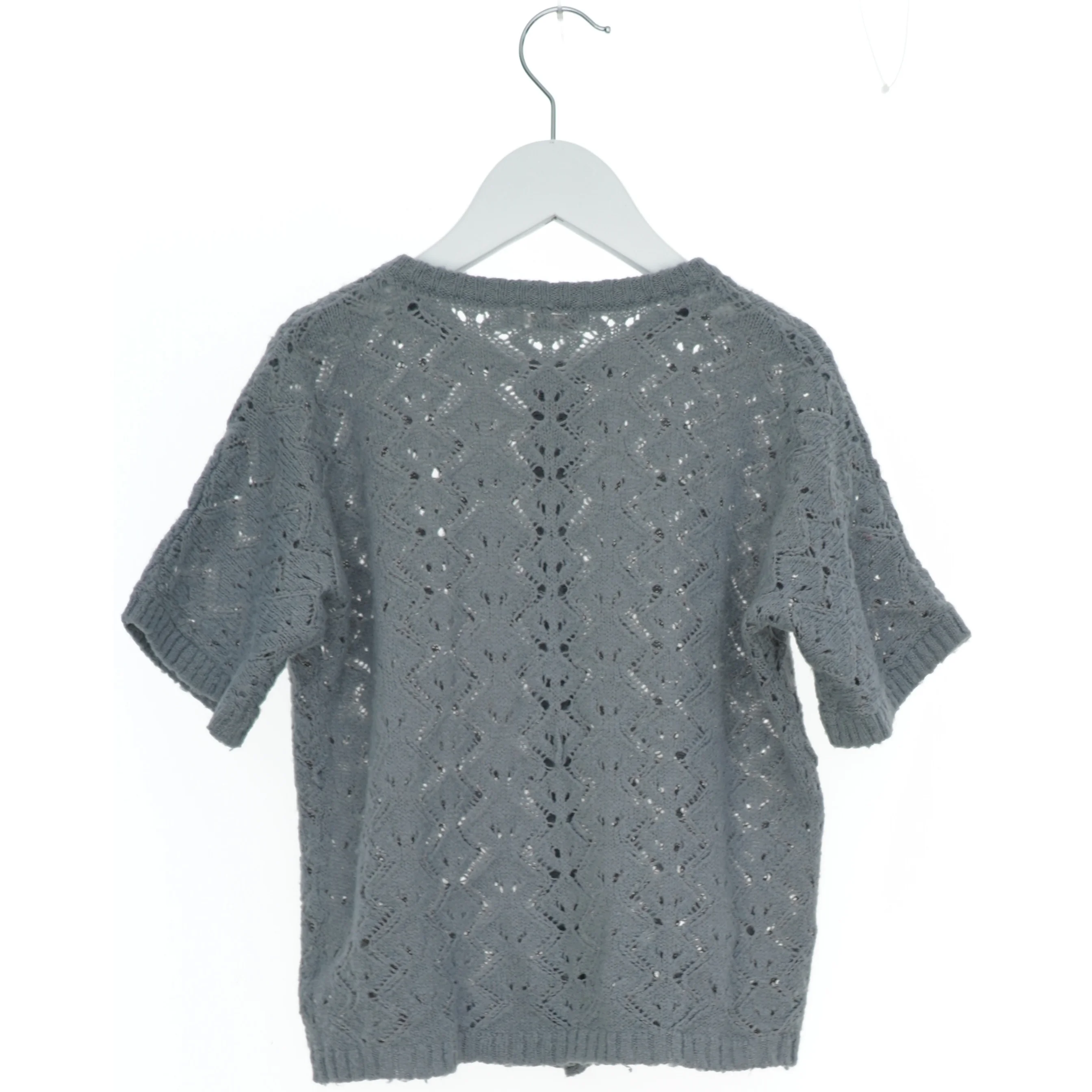 Grå strikket cardigan med korte ærmer fra Åhlens (str. 140)