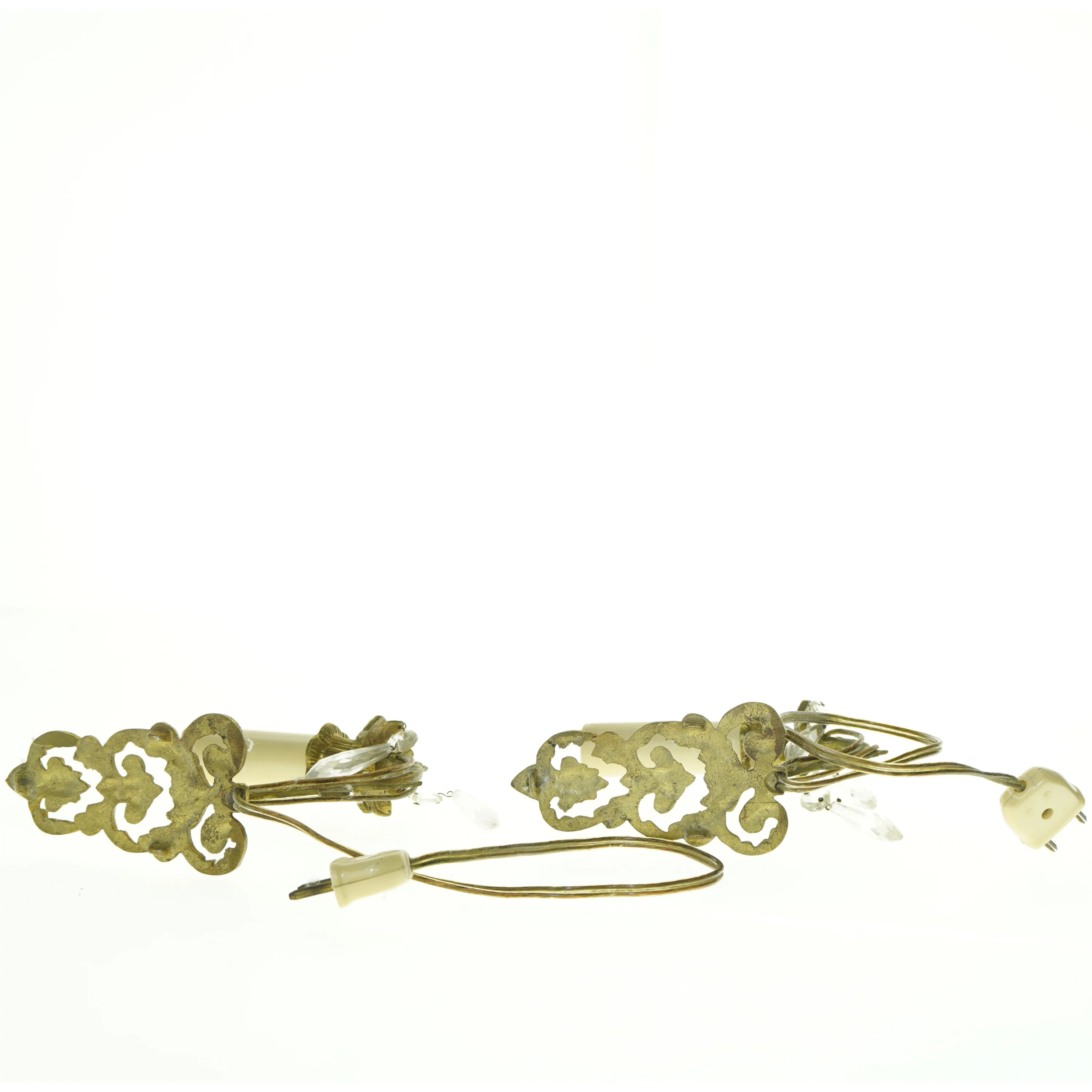 Væglamper i guldtonet metal med krystalprismer (str. 15 x 13 cm)