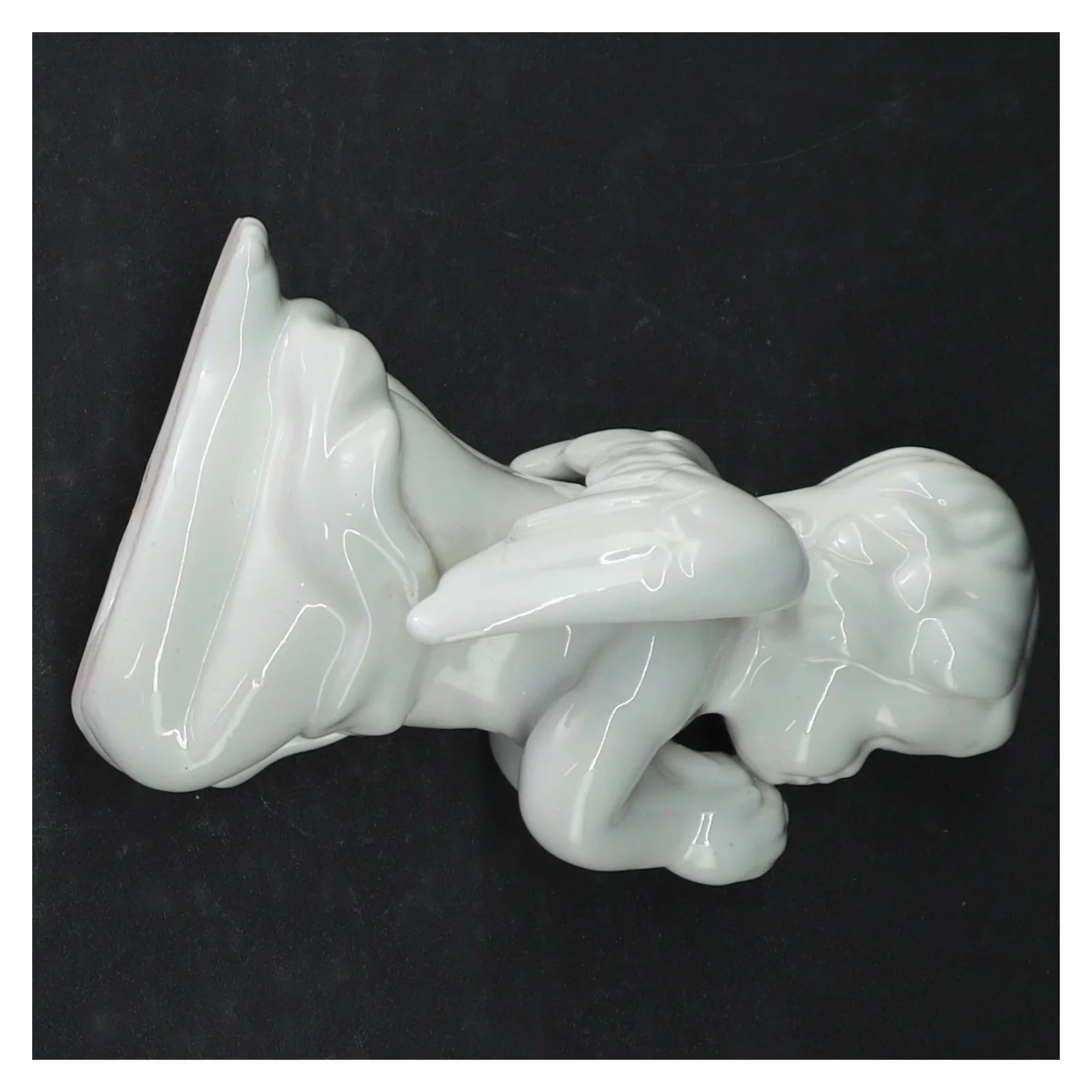 Hvid porcelæns engel (str. 13 cm)