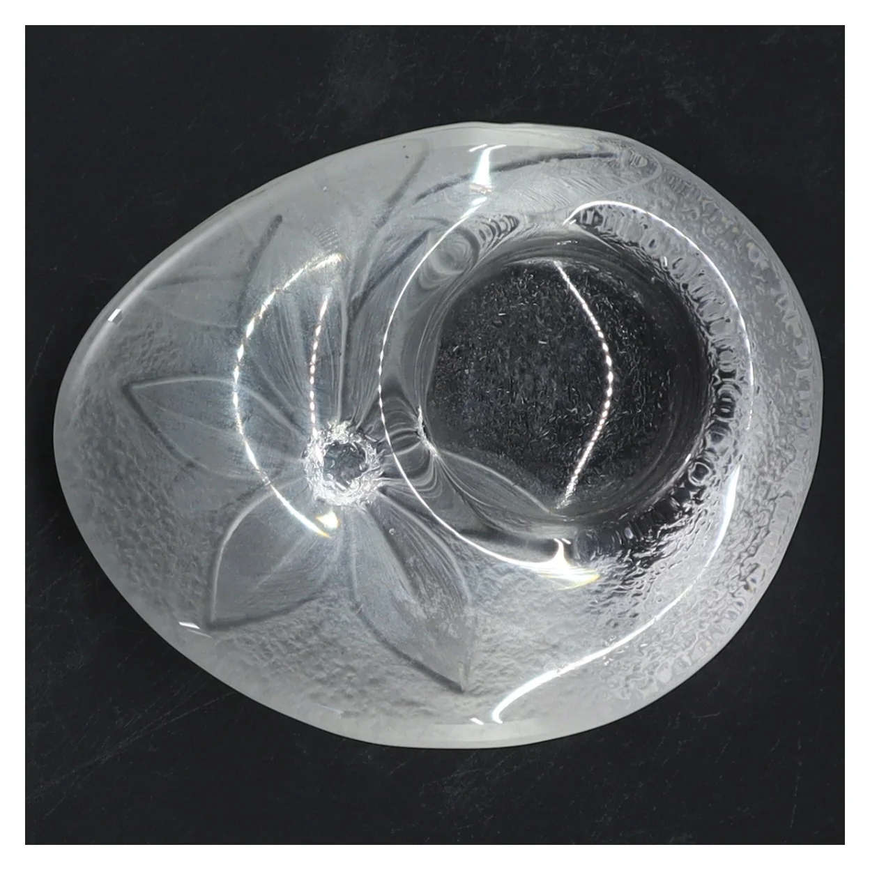 Mats Jonasson candle lantern made of crystal Glas lysestage med blomstermotiv (str. 12x10 cm)