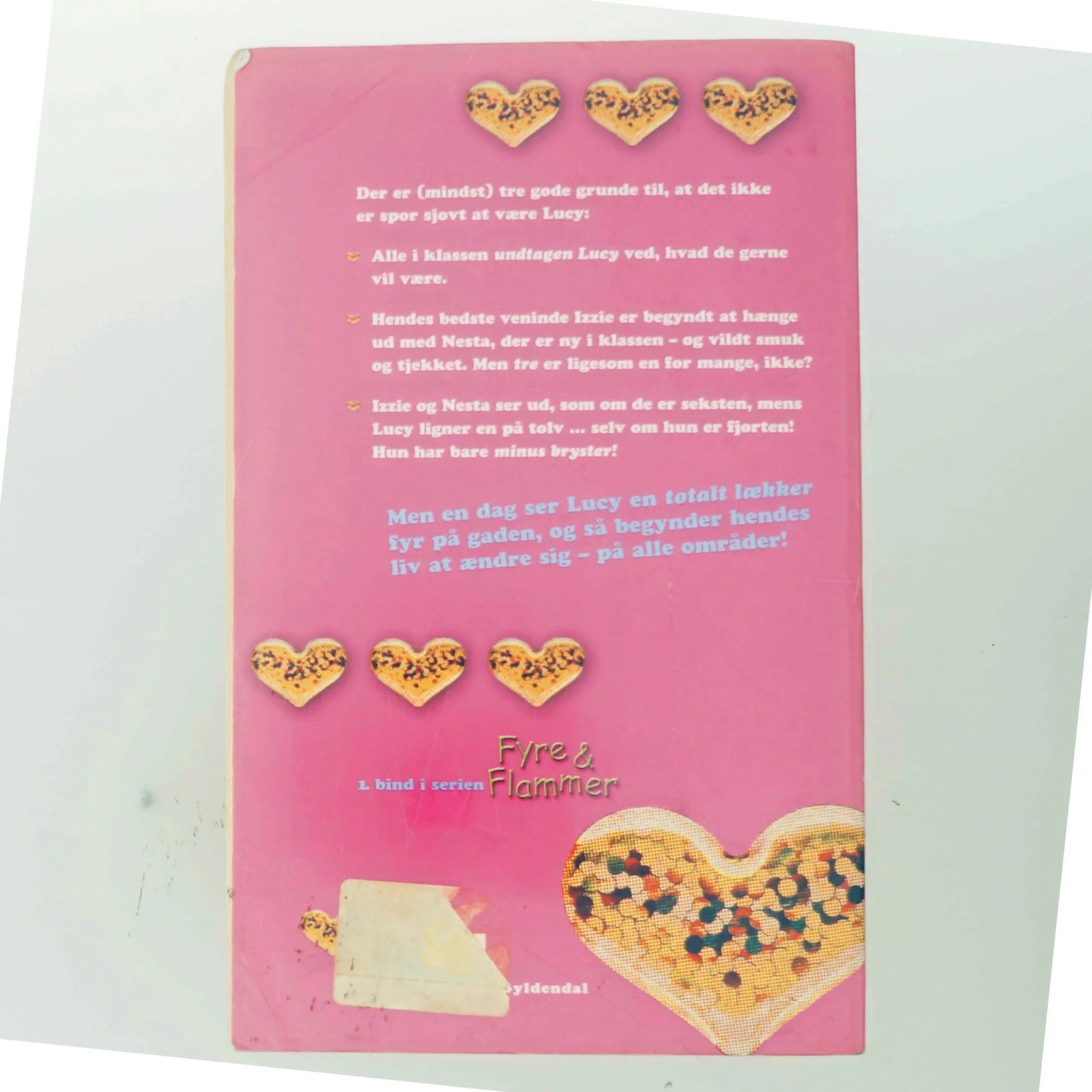 Fyre & Flammer og oppustelige bh'er af Cathy Hopkins (Bog)