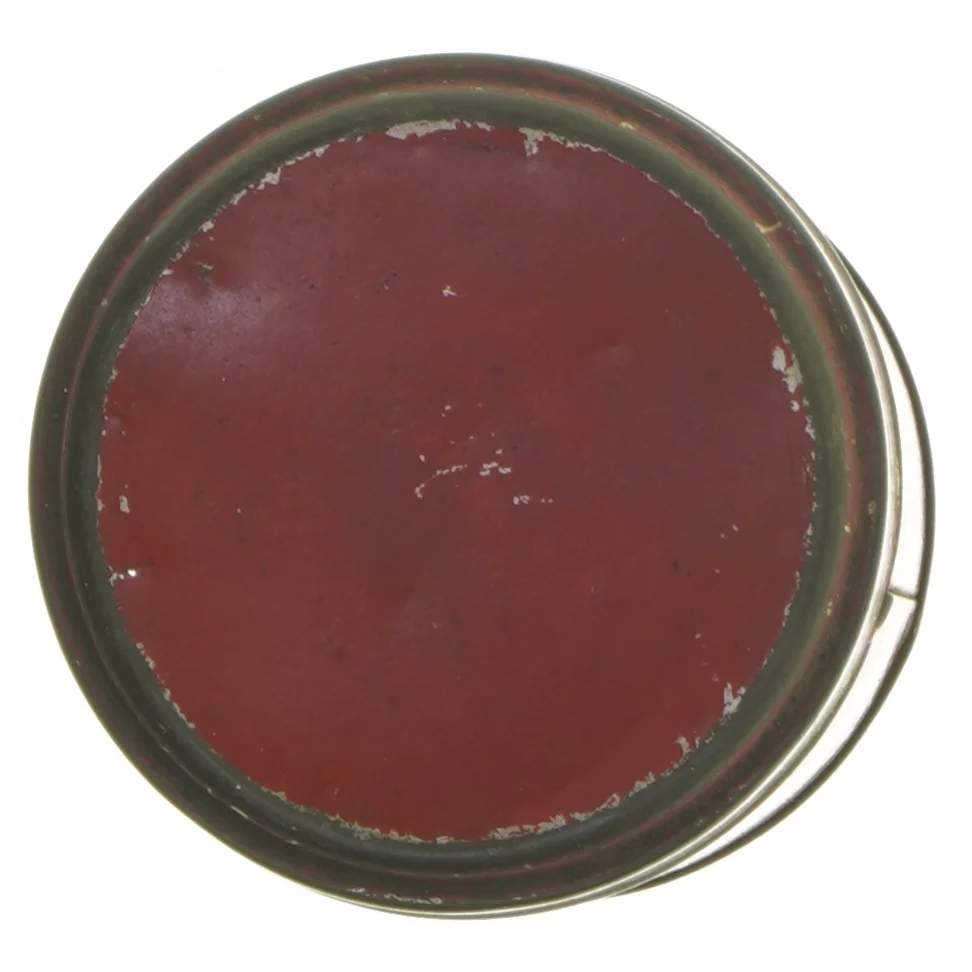 Rund rød The metaldåse med låg (str. Ø 9,5 cm længde 13,5 cm)