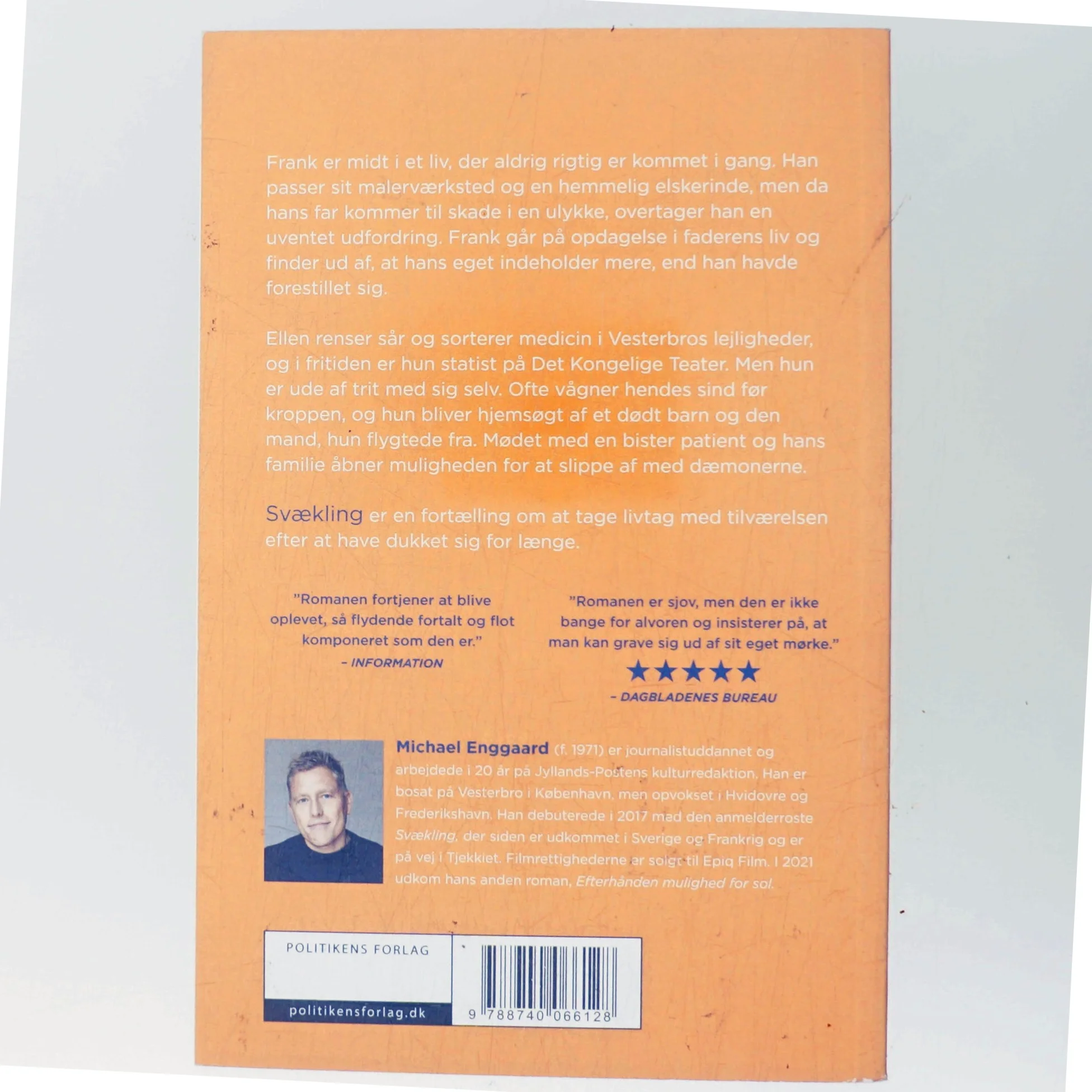 Svækling : roman af Michael Enggaard (Bog)