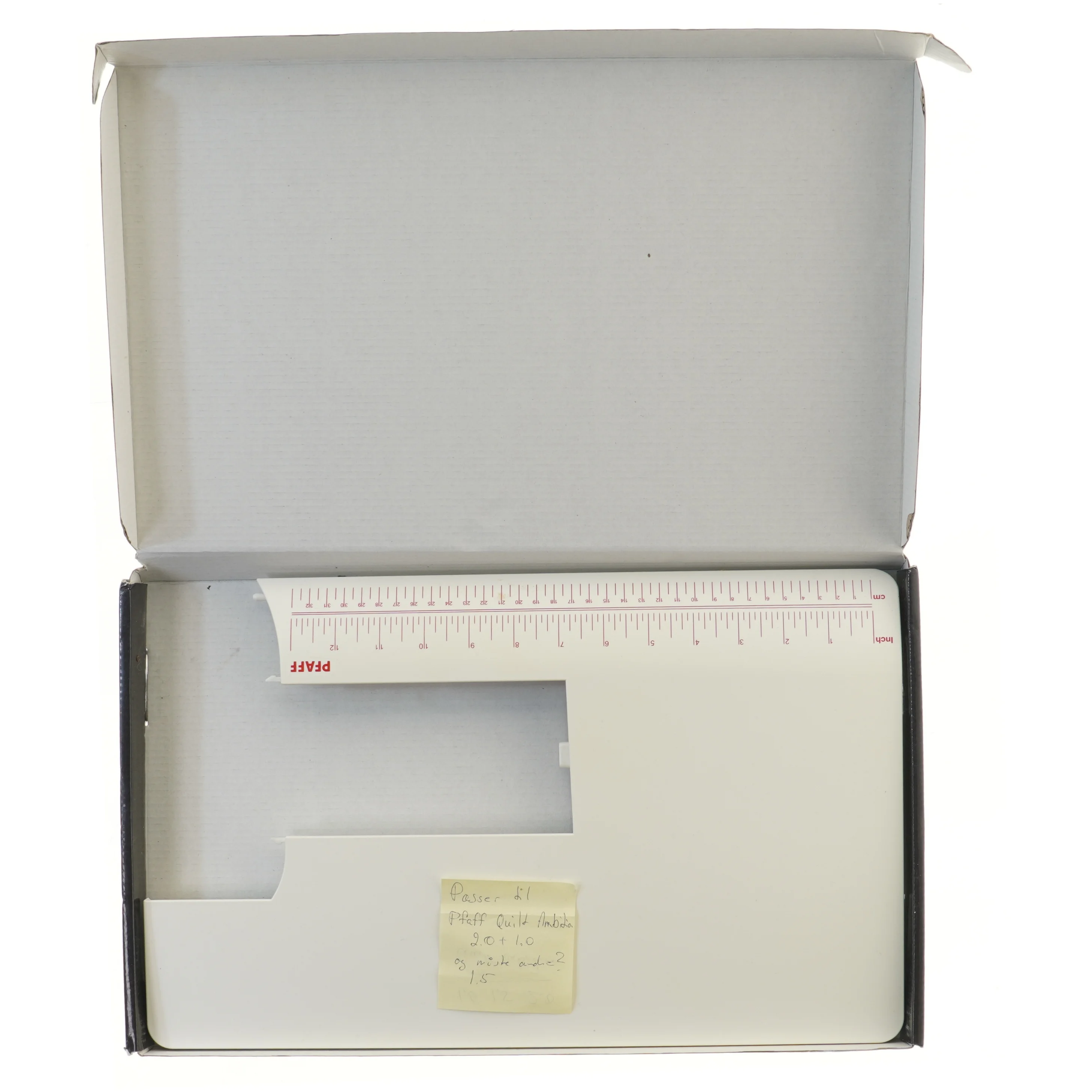 Udvidelsesbord til Pfaff symaskine fra Pfaff (str. 43,5x26,5 cm)