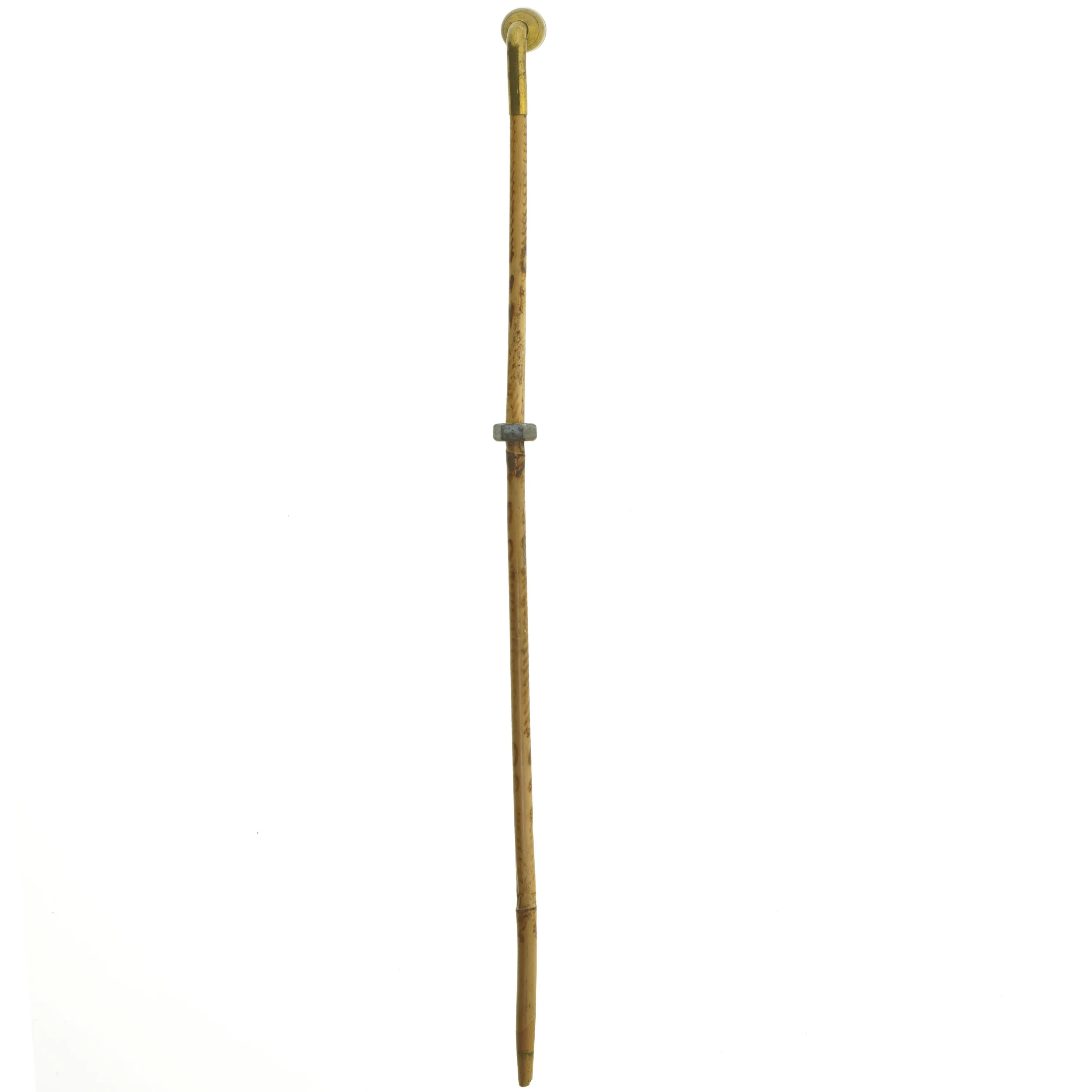 Ældre pibe i messing og bambus (str. 47 cm)